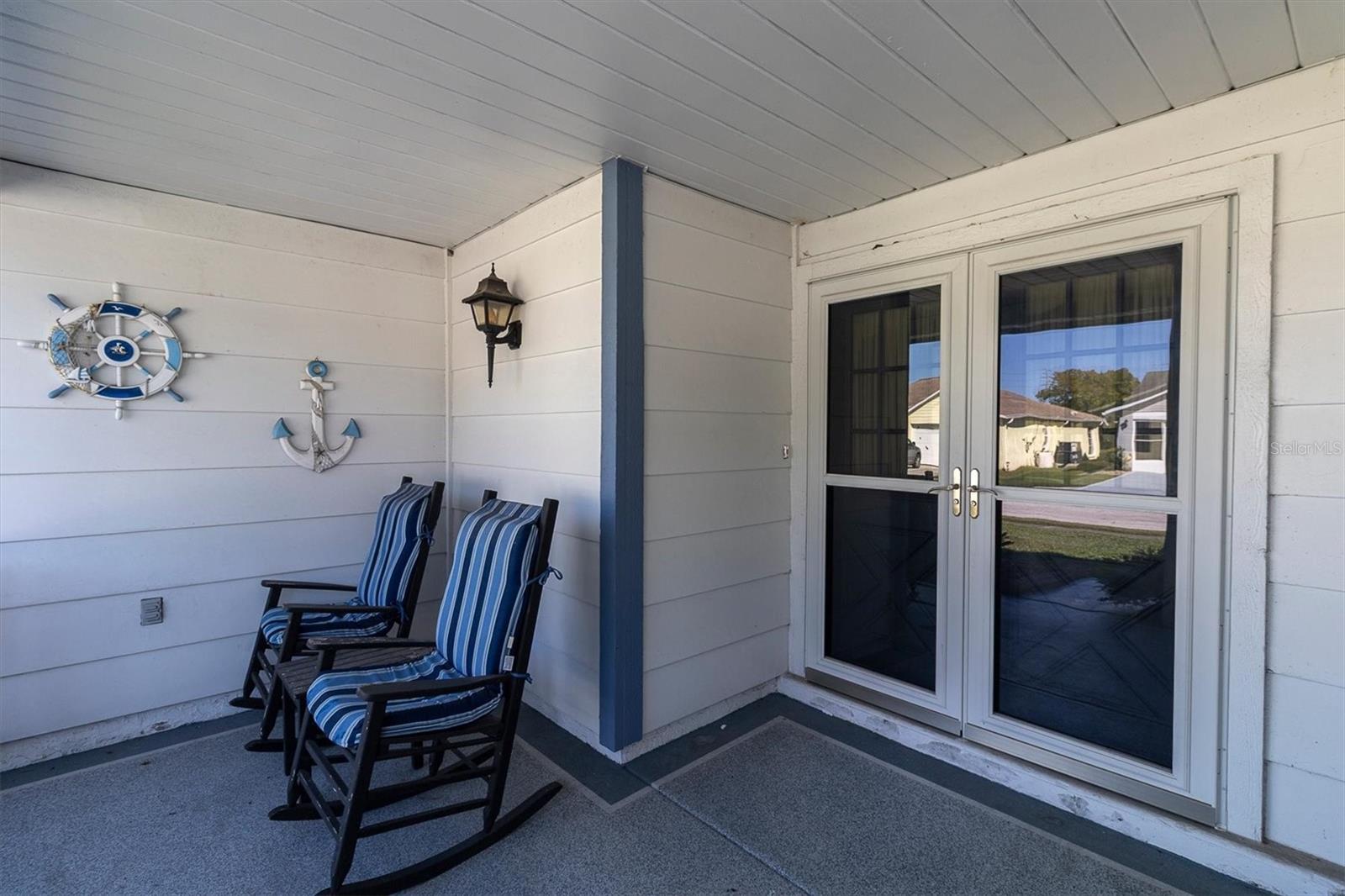 4704 TIBURON DR — photo 4