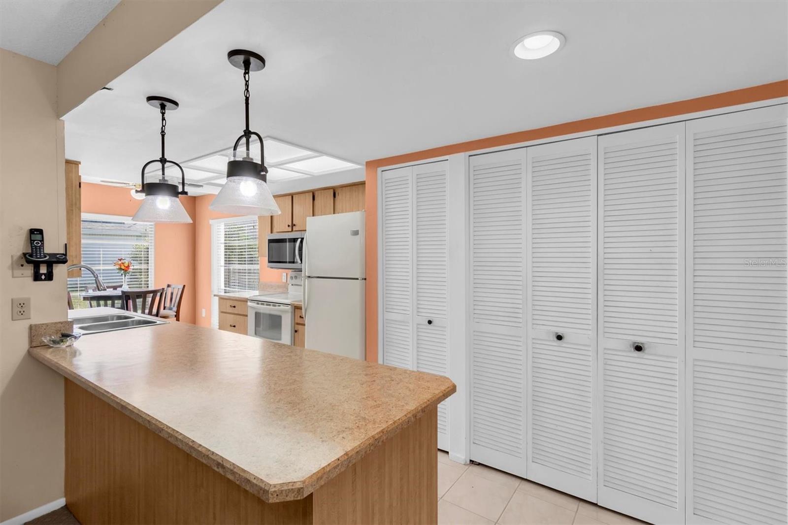 4704 TIBURON DR — photo 17