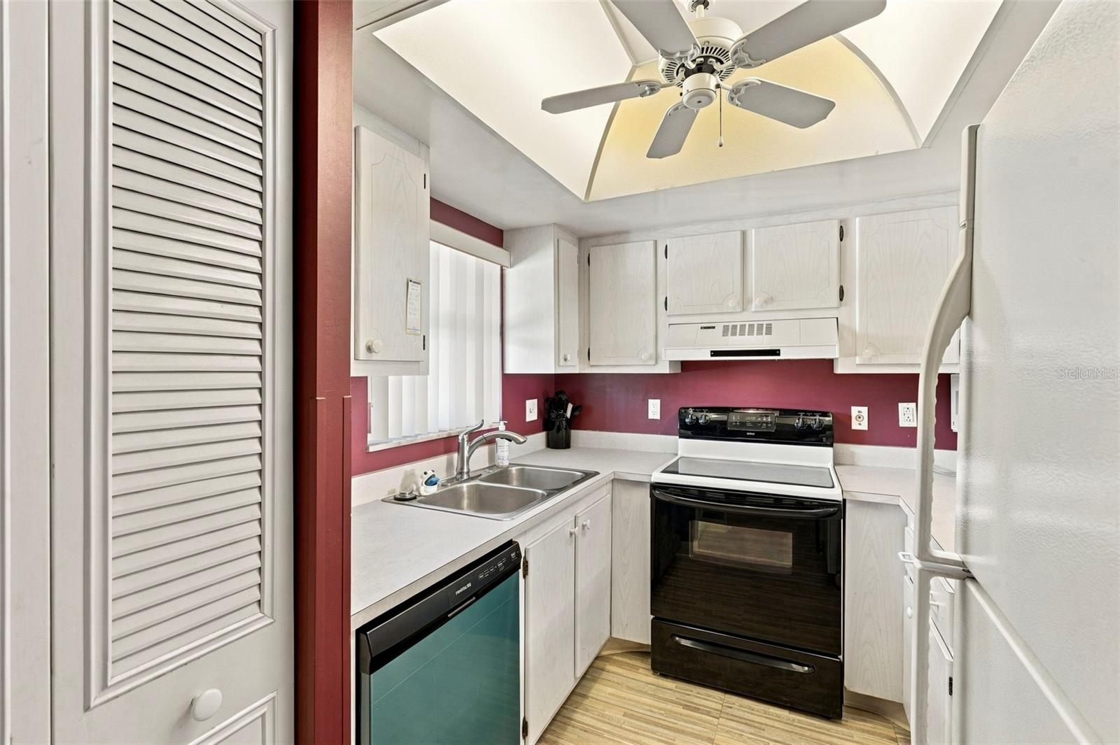 2400 WINDING CREEK BLVD #3-202 — photo 8