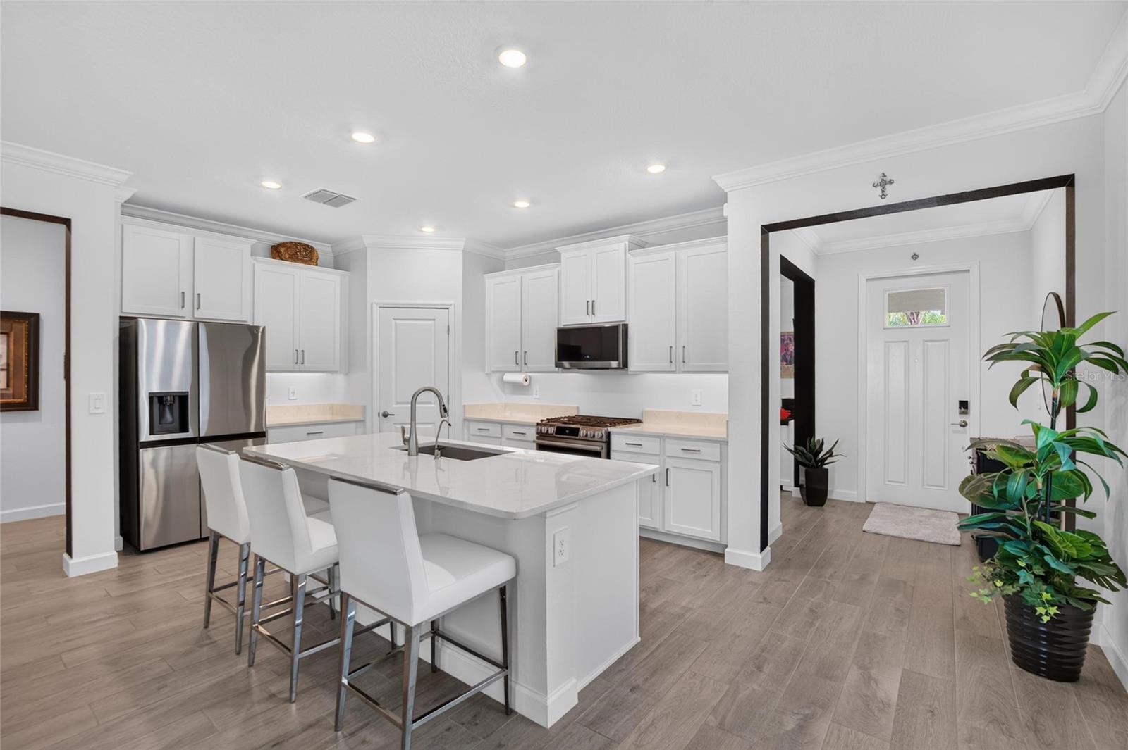 17127 HOLLY WELL AVE — photo 12