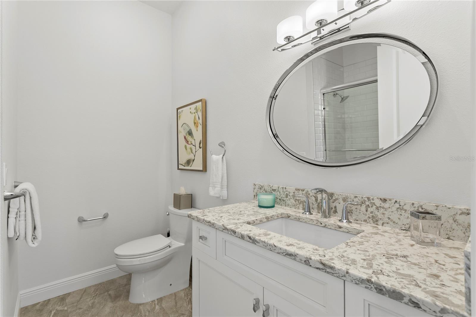 400 REGENT LN N — photo 31