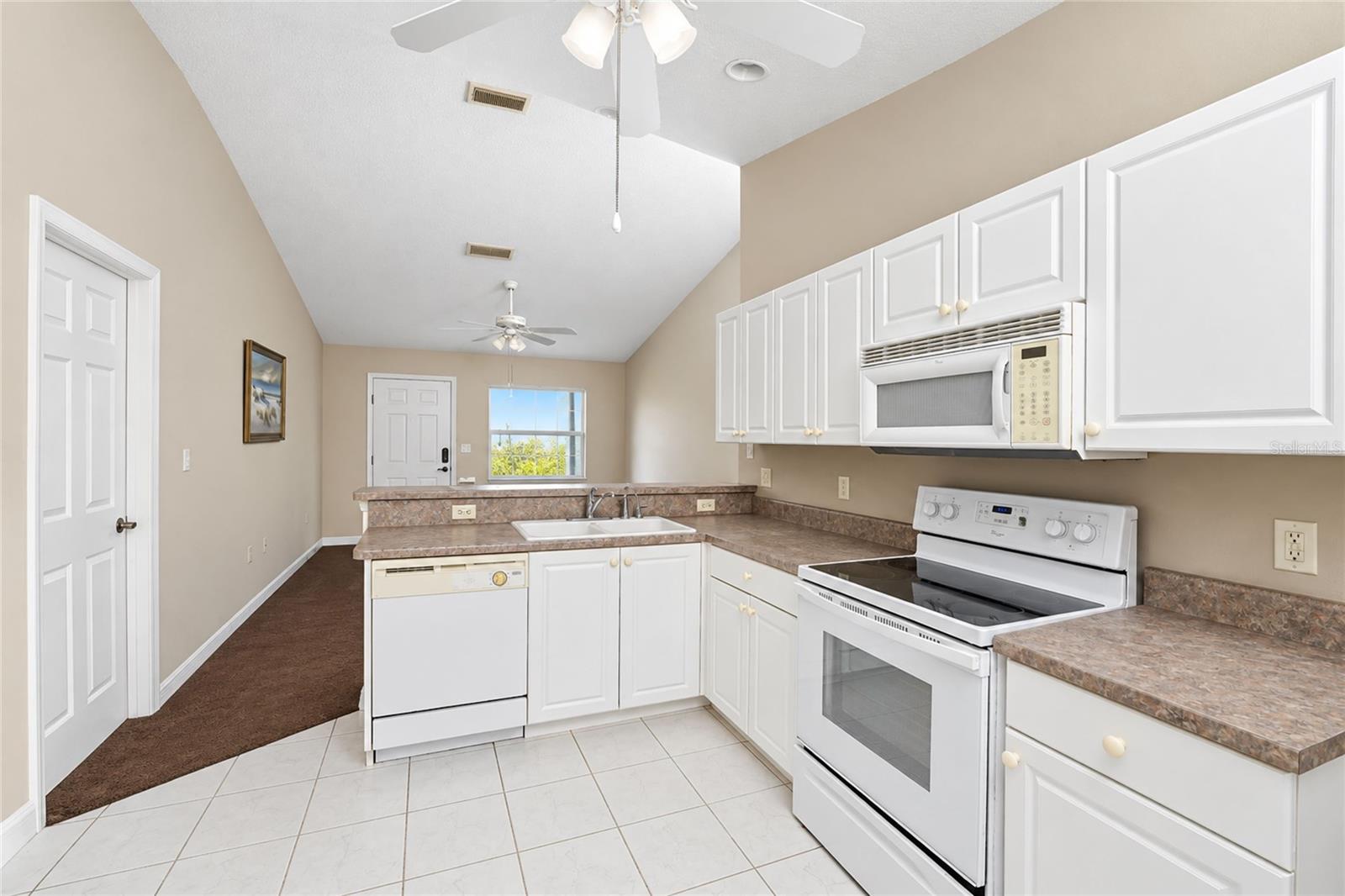 861 POINCIANA RD — photo 12