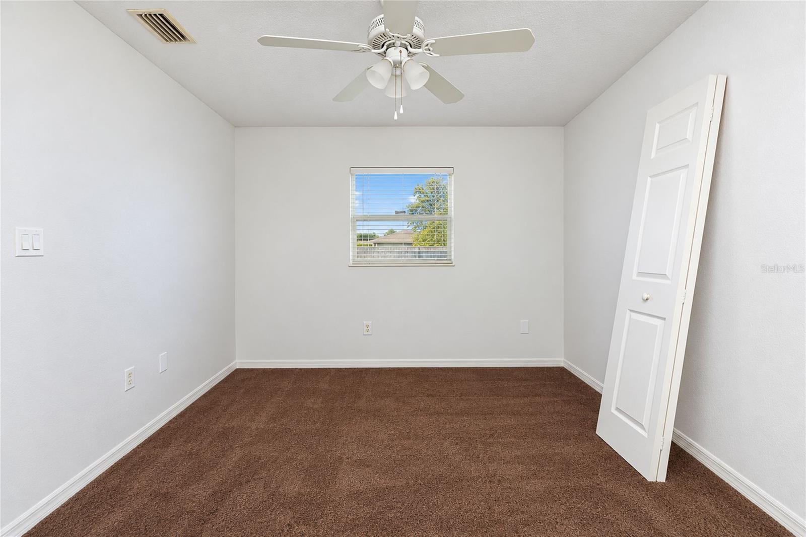861 POINCIANA RD — photo 15