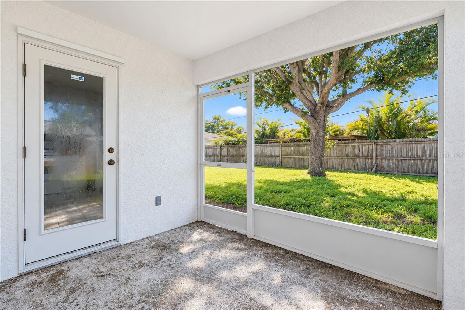 861 POINCIANA RD — photo 25