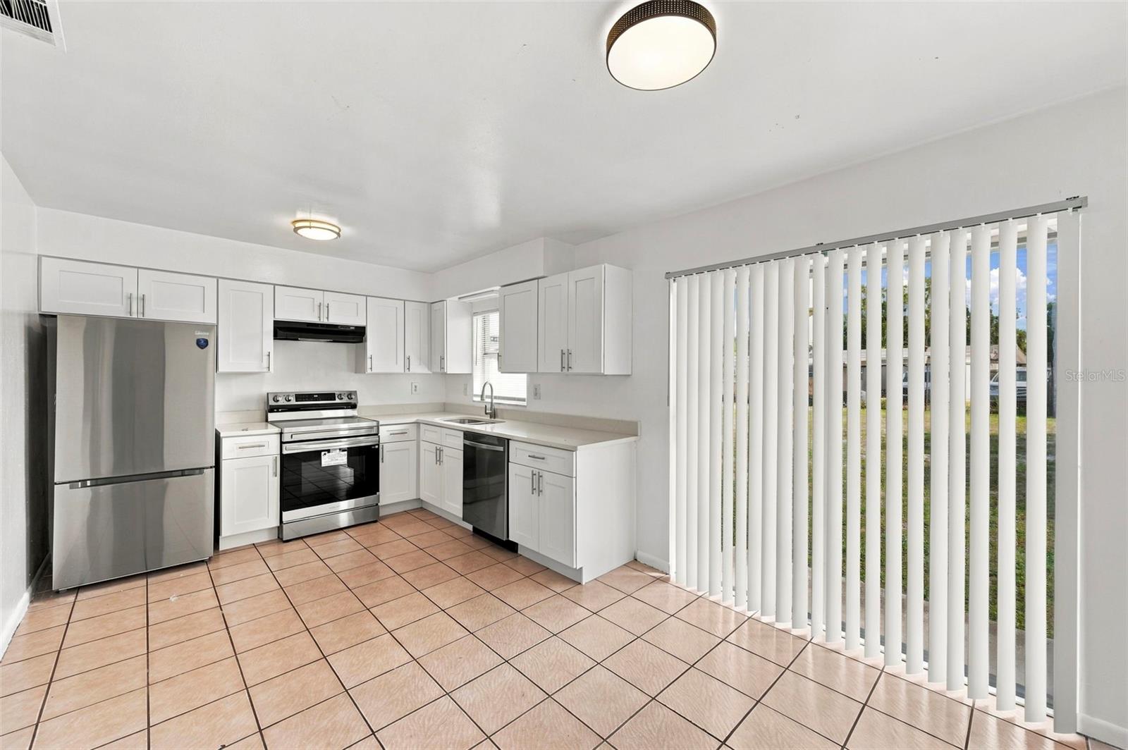 8527 GOLD RIDGE CIR — photo 13