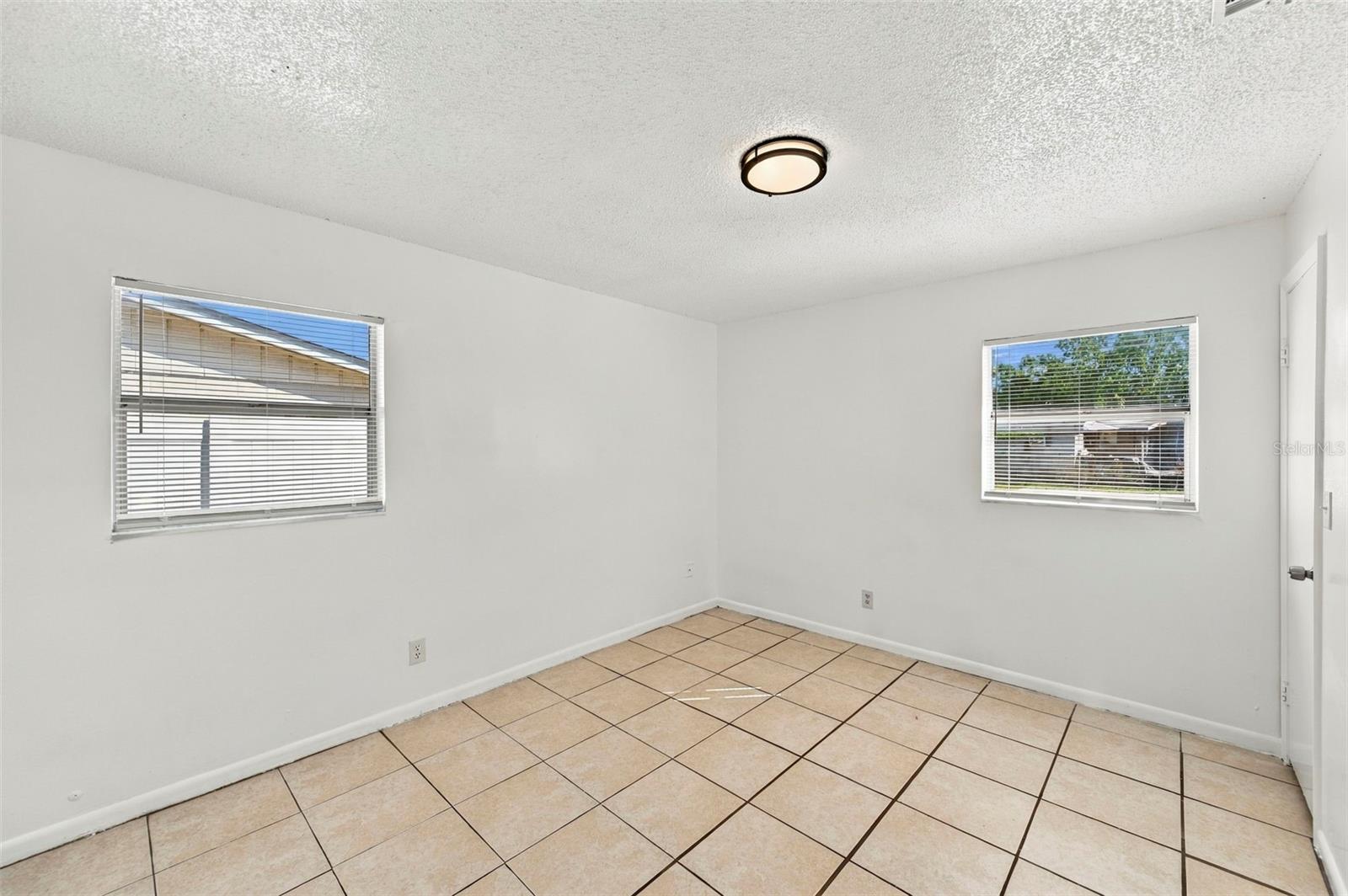 8527 GOLD RIDGE CIR — photo 6