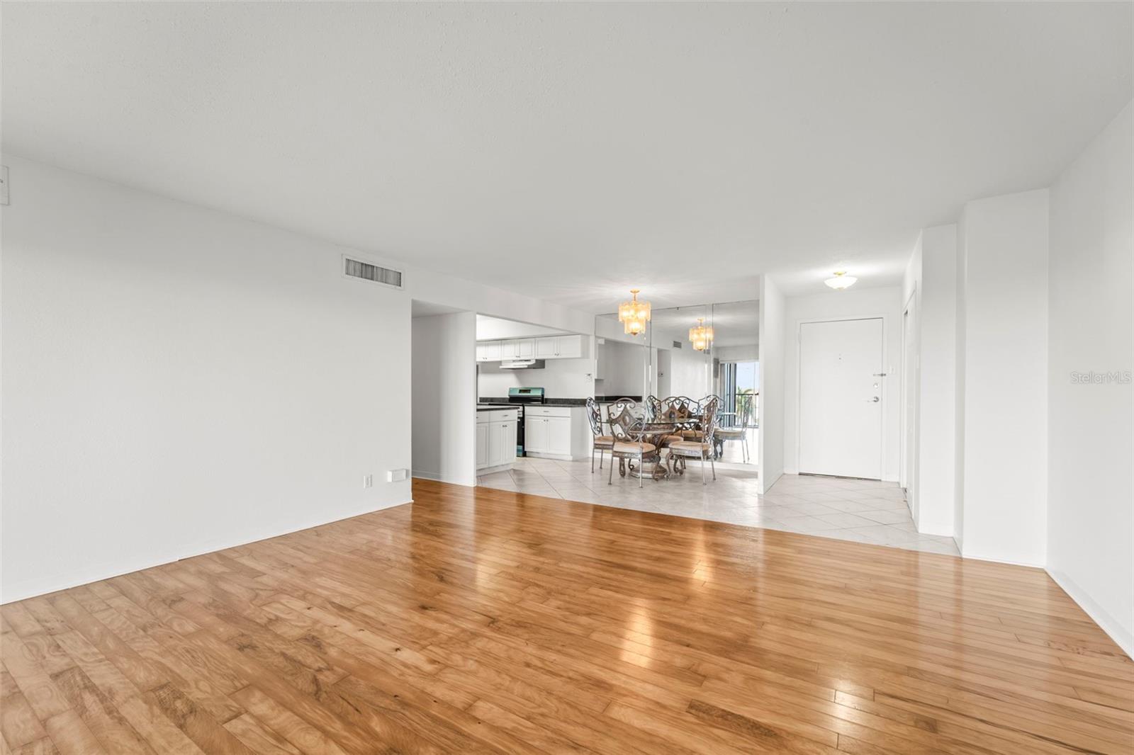 10355 PARADISE BLVD #403 — photo 13