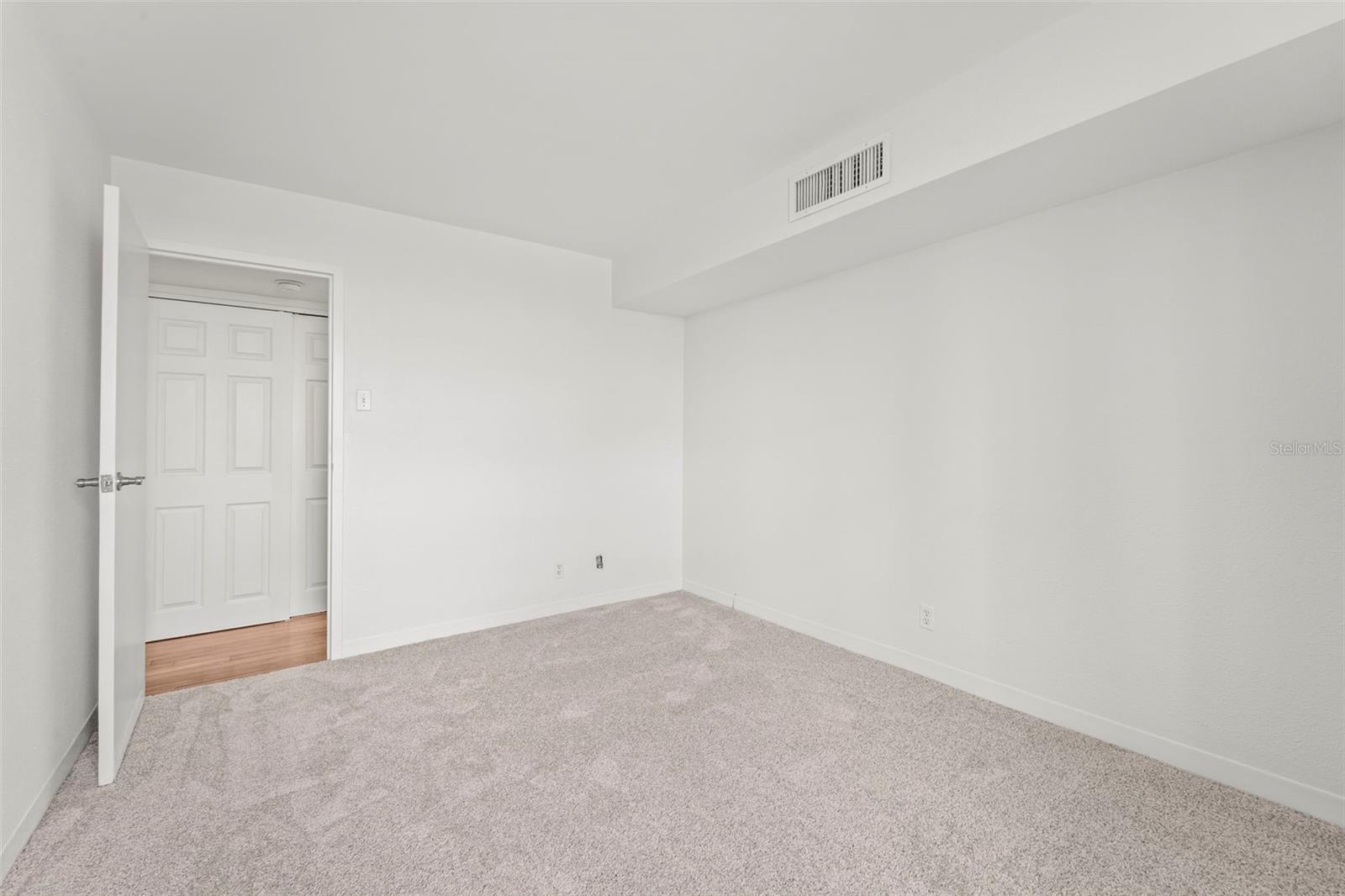 10355 PARADISE BLVD #403 — photo 31