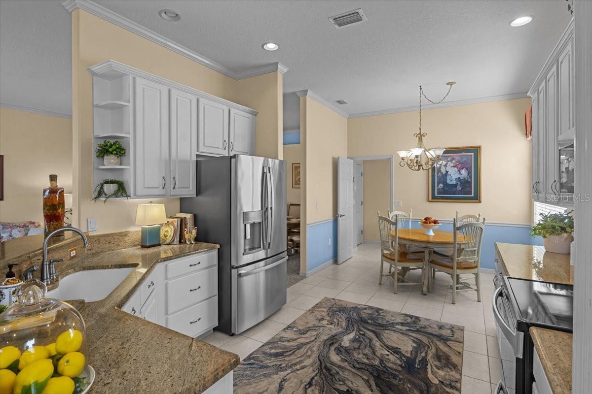 3211 WOODLAND FERN DR — photo 12