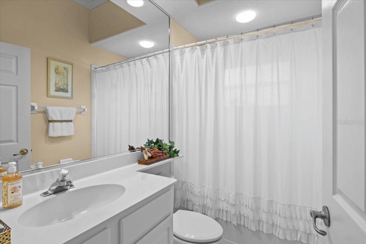 3211 WOODLAND FERN DR — photo 32