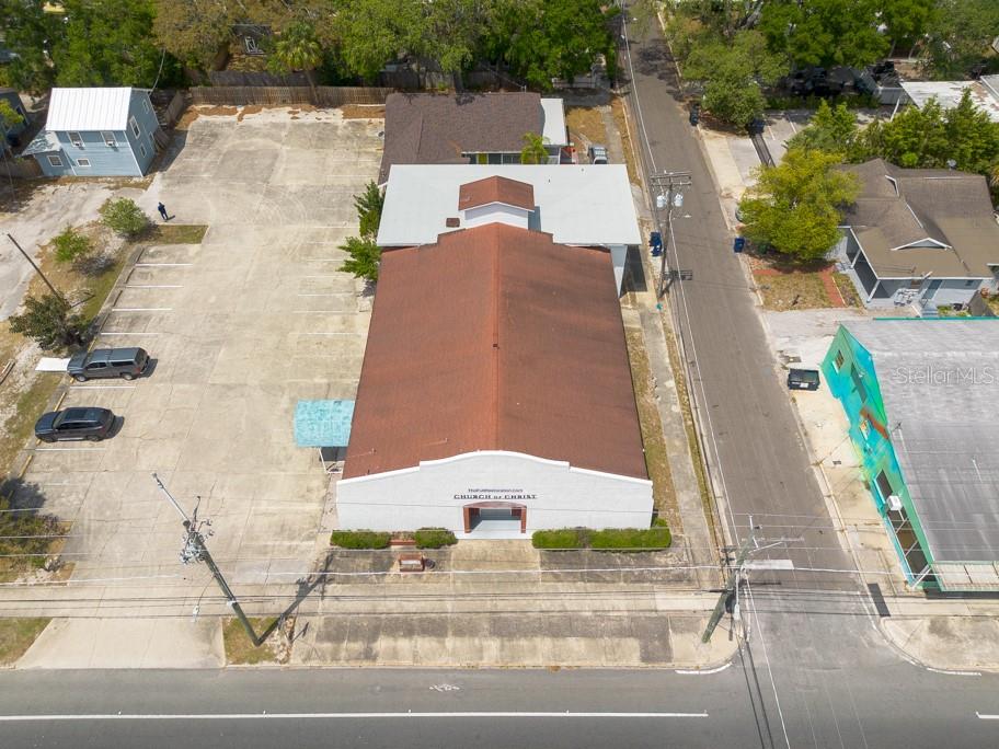 4608 N NEBRASKA AVE — photo 2