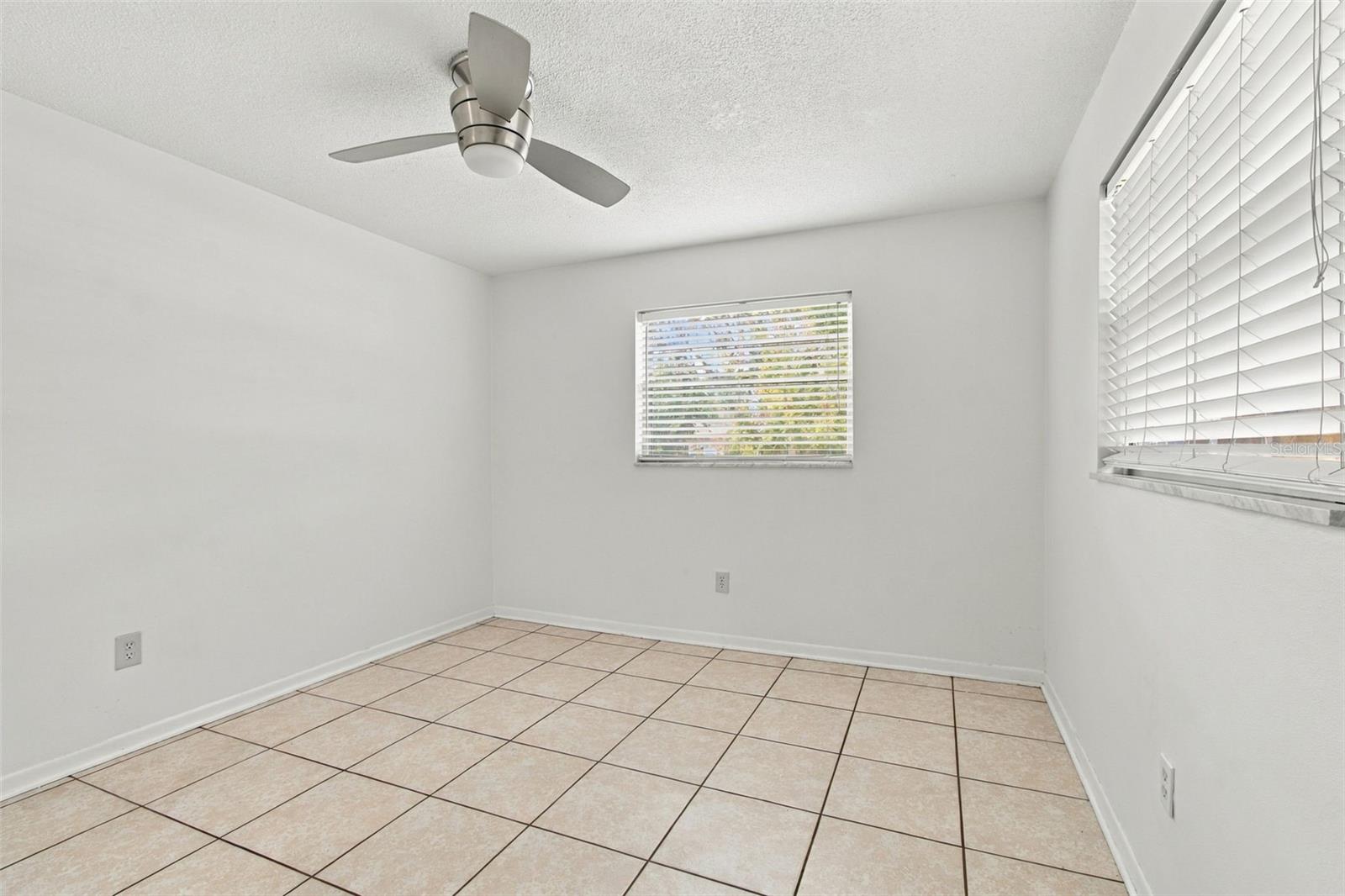 1145 CHARLES ST — photo 20