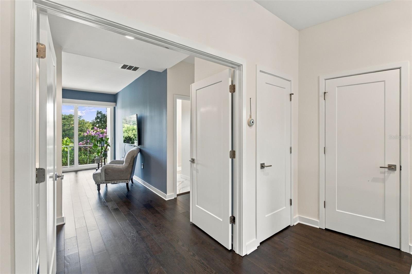 4418 W KENSINGTON AVE — photo 35