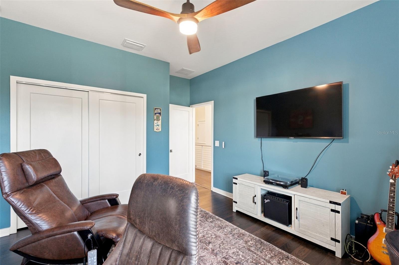4418 W KENSINGTON AVE — photo 60