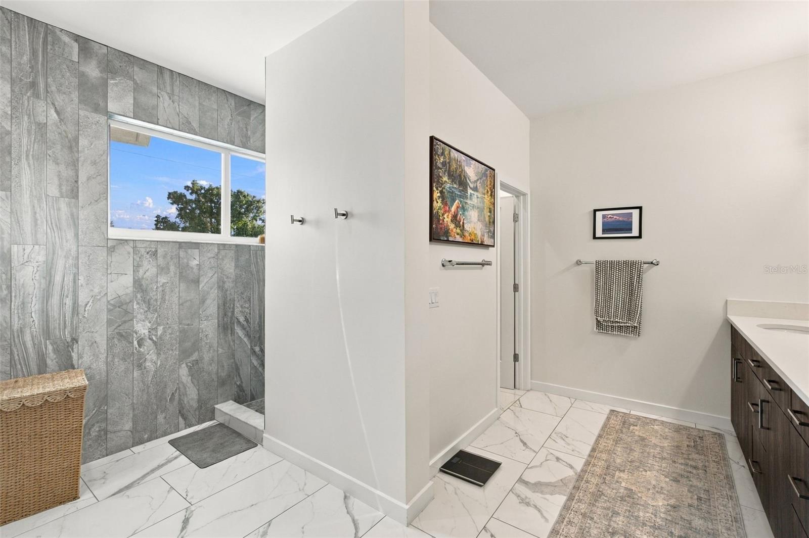 4418 W KENSINGTON AVE — photo 41