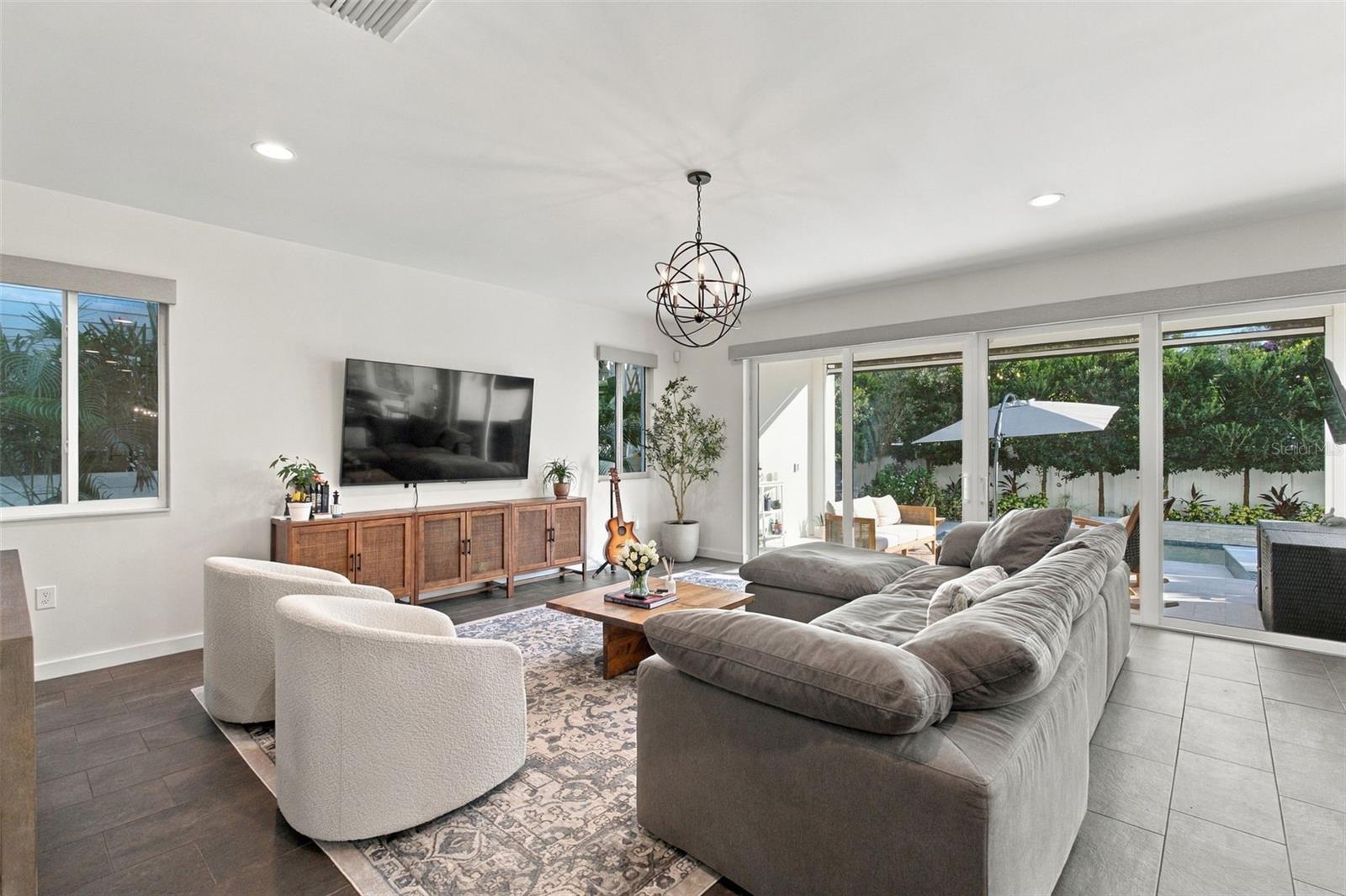 4418 W KENSINGTON AVE — photo 7