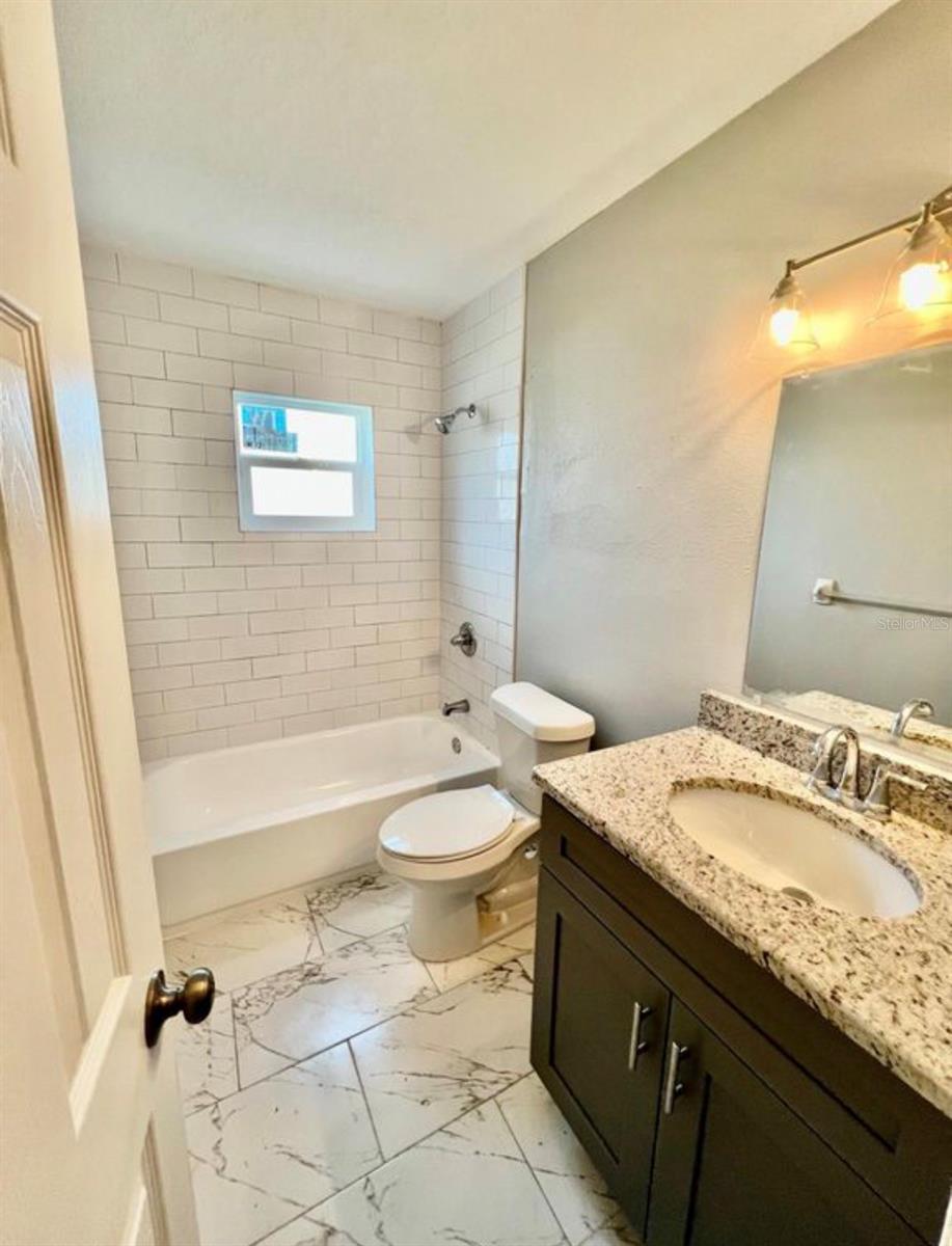 2104 W PALMETTO ST — photo 10