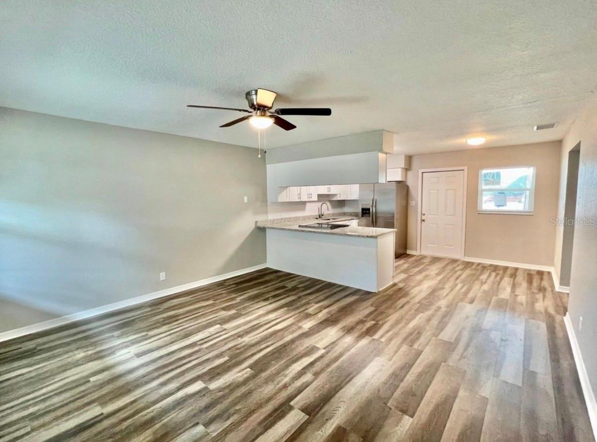 2104 W PALMETTO ST — photo 9
