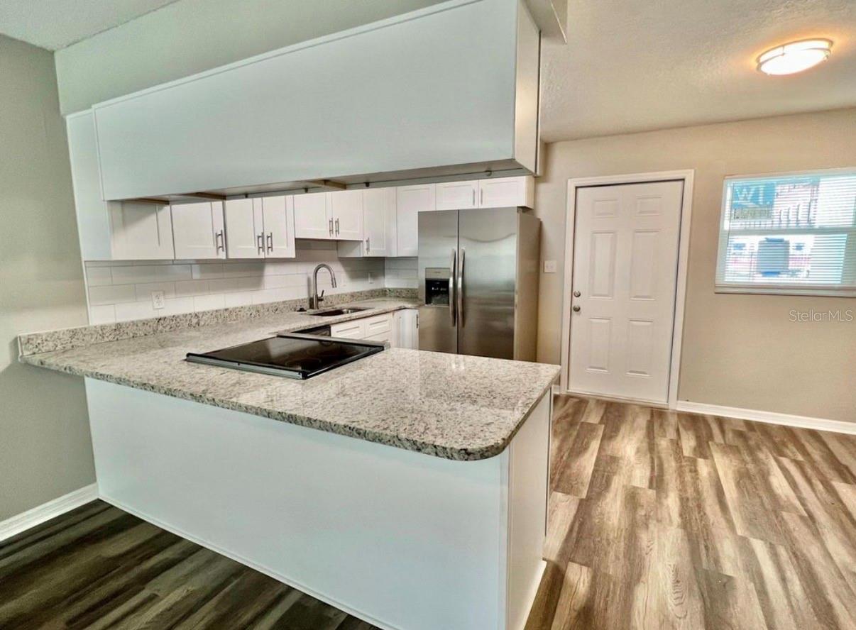 2104 W PALMETTO ST — photo 4