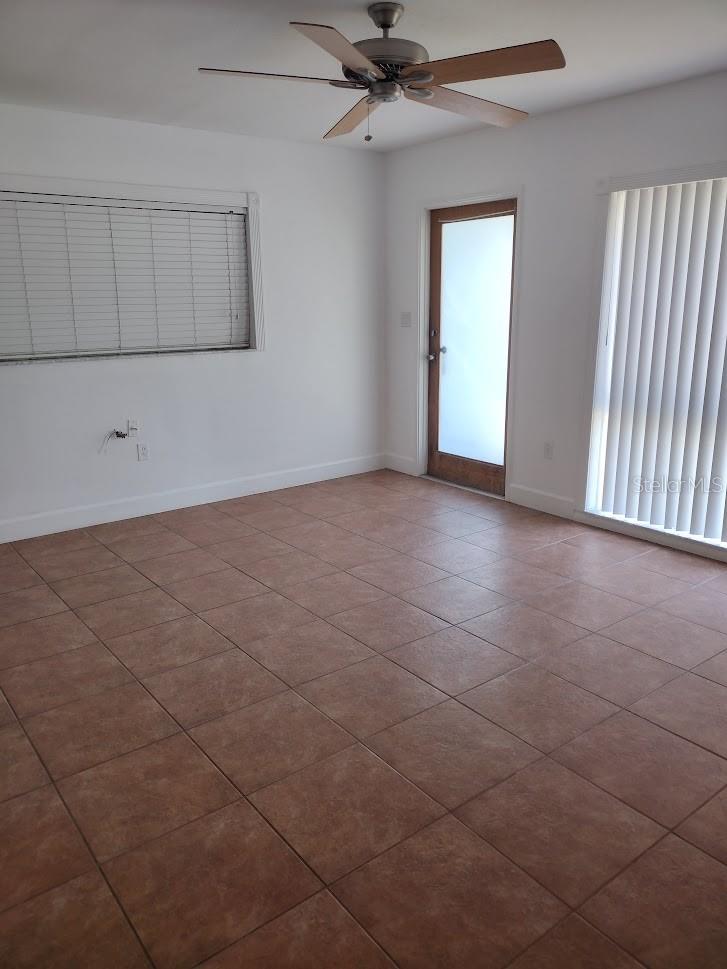 10609 AGATE CT — photo 2