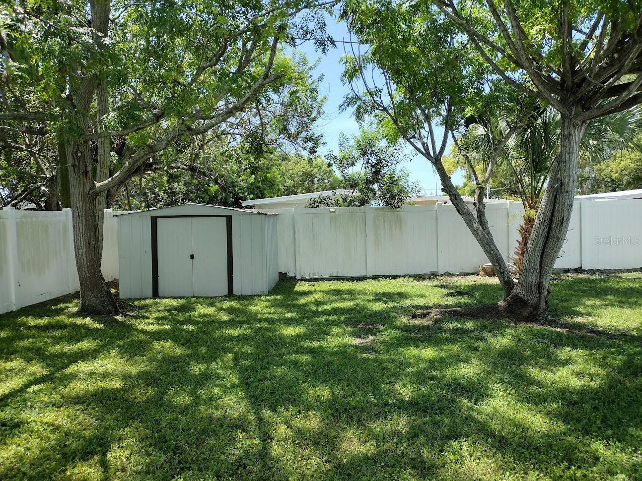 10609 AGATE CT — photo 25