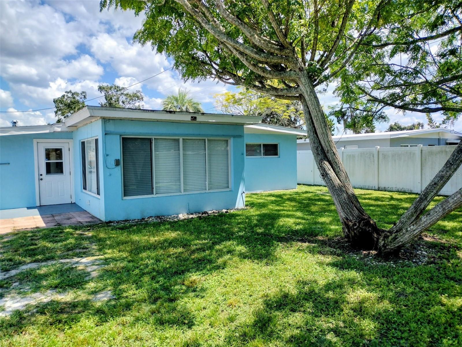 10609 AGATE CT — photo 29