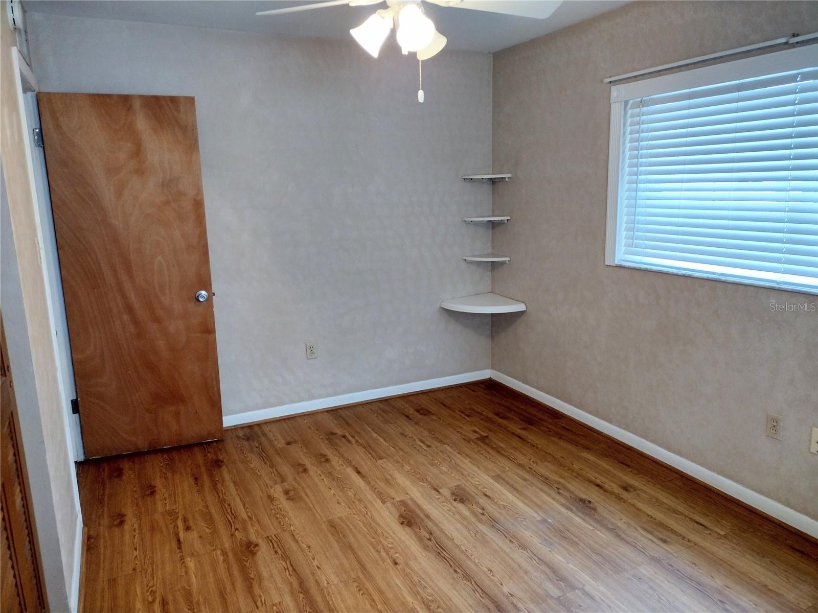10609 AGATE CT — photo 14