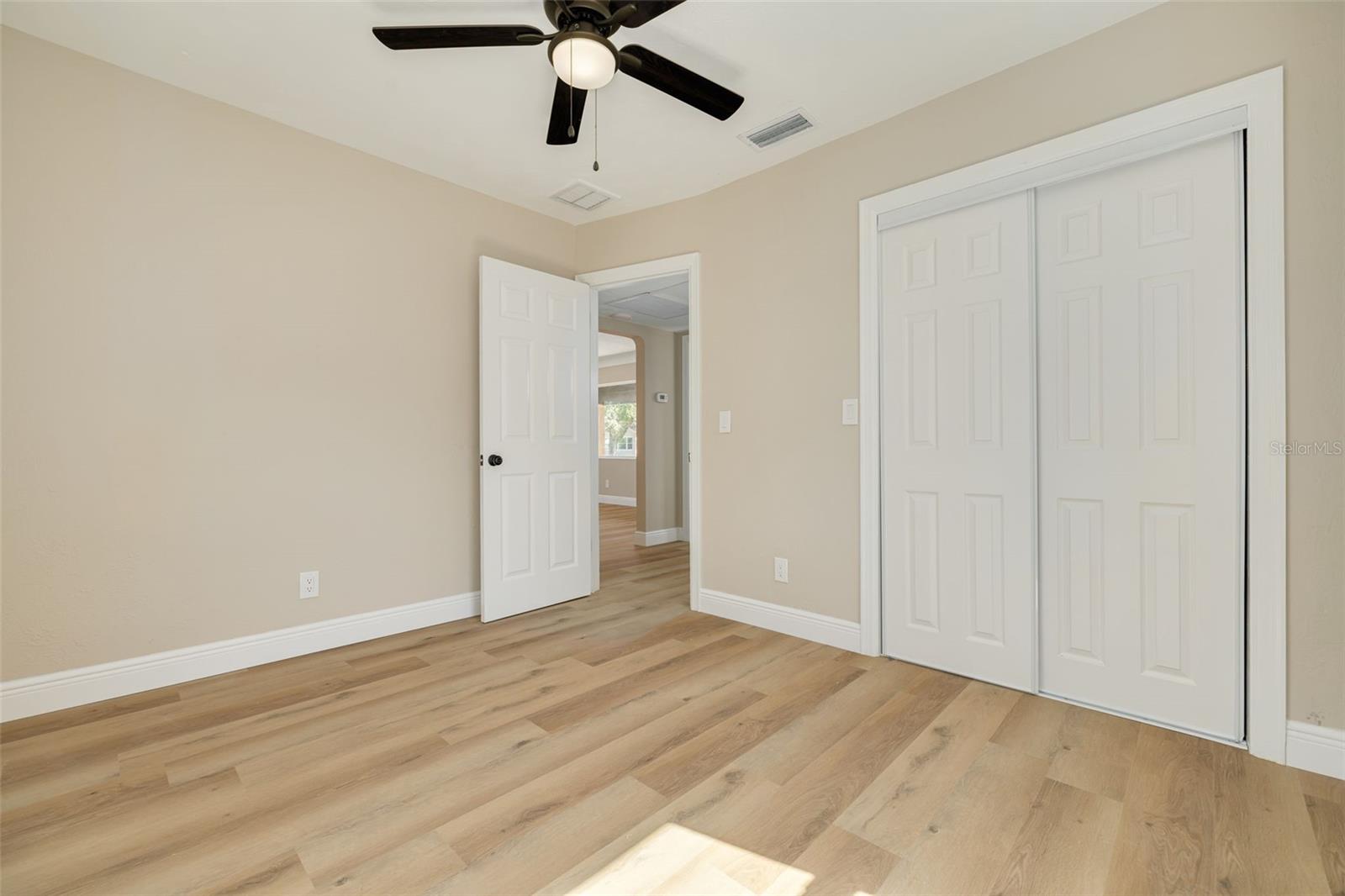 3138 YALE ST N — photo 19