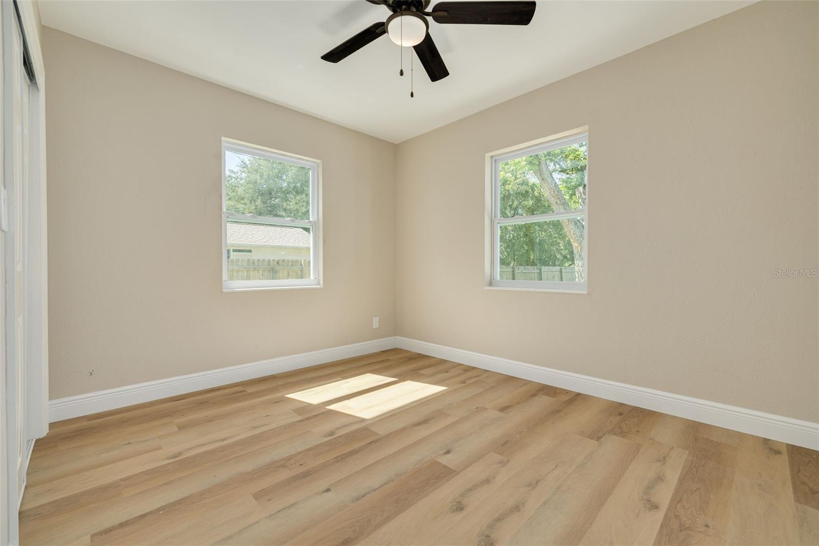 3138 YALE ST N — photo 18