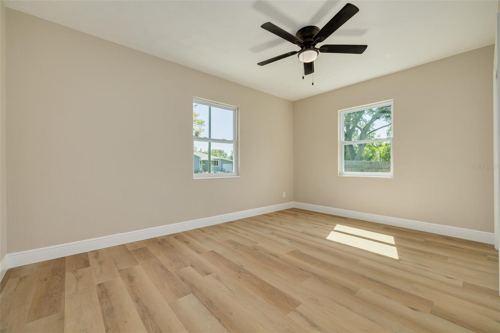 3138 YALE ST N — photo 14