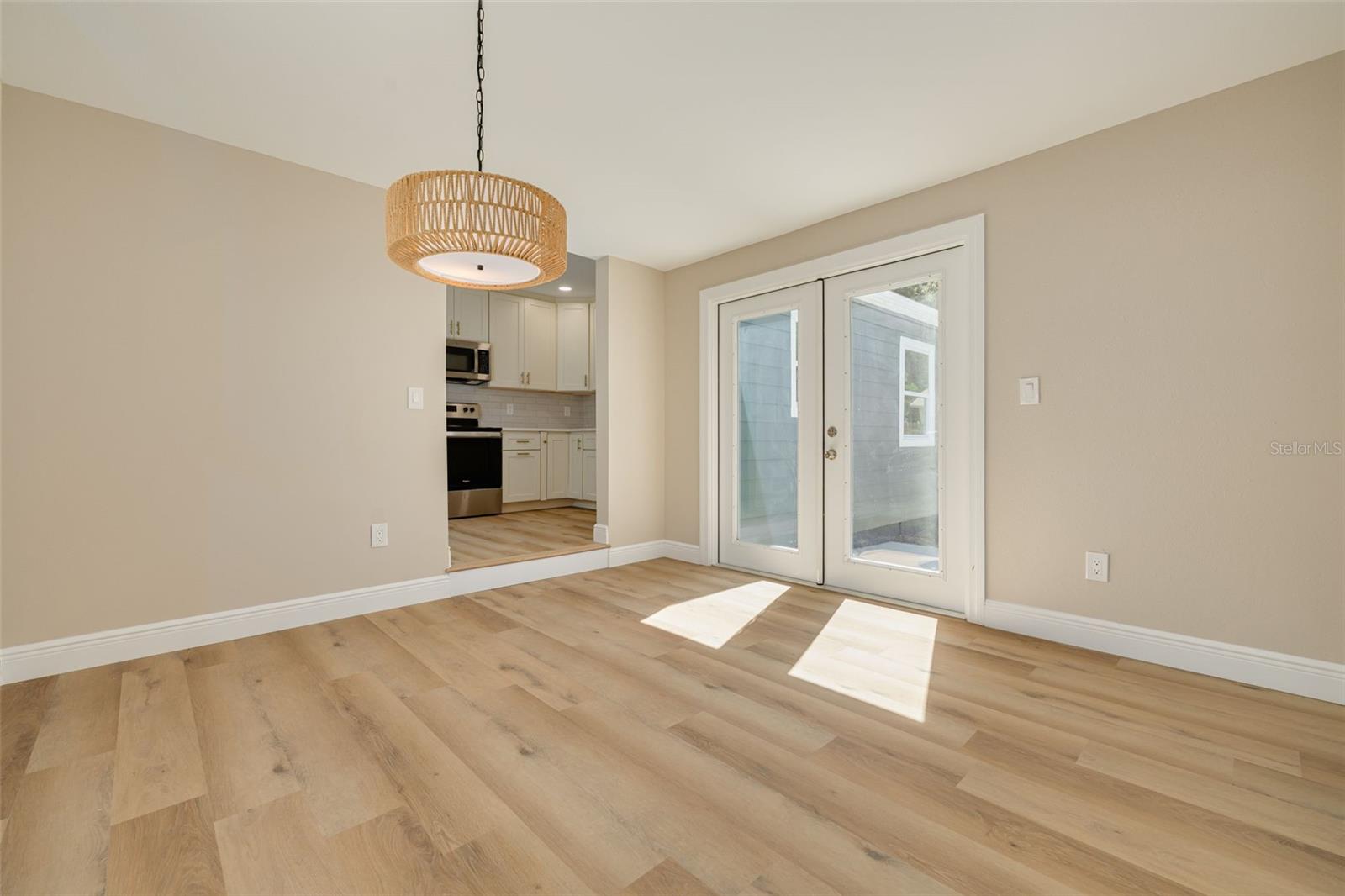 3138 YALE ST N — photo 12