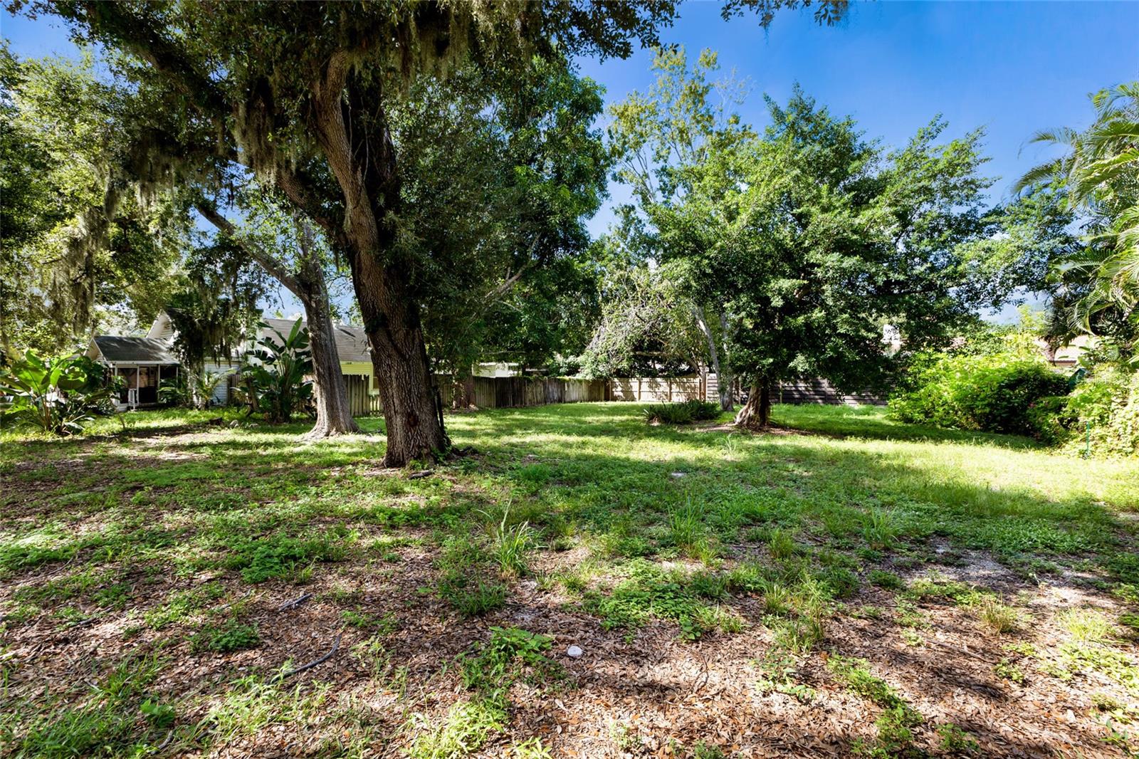 2423 HICKORY AVE — photo 11