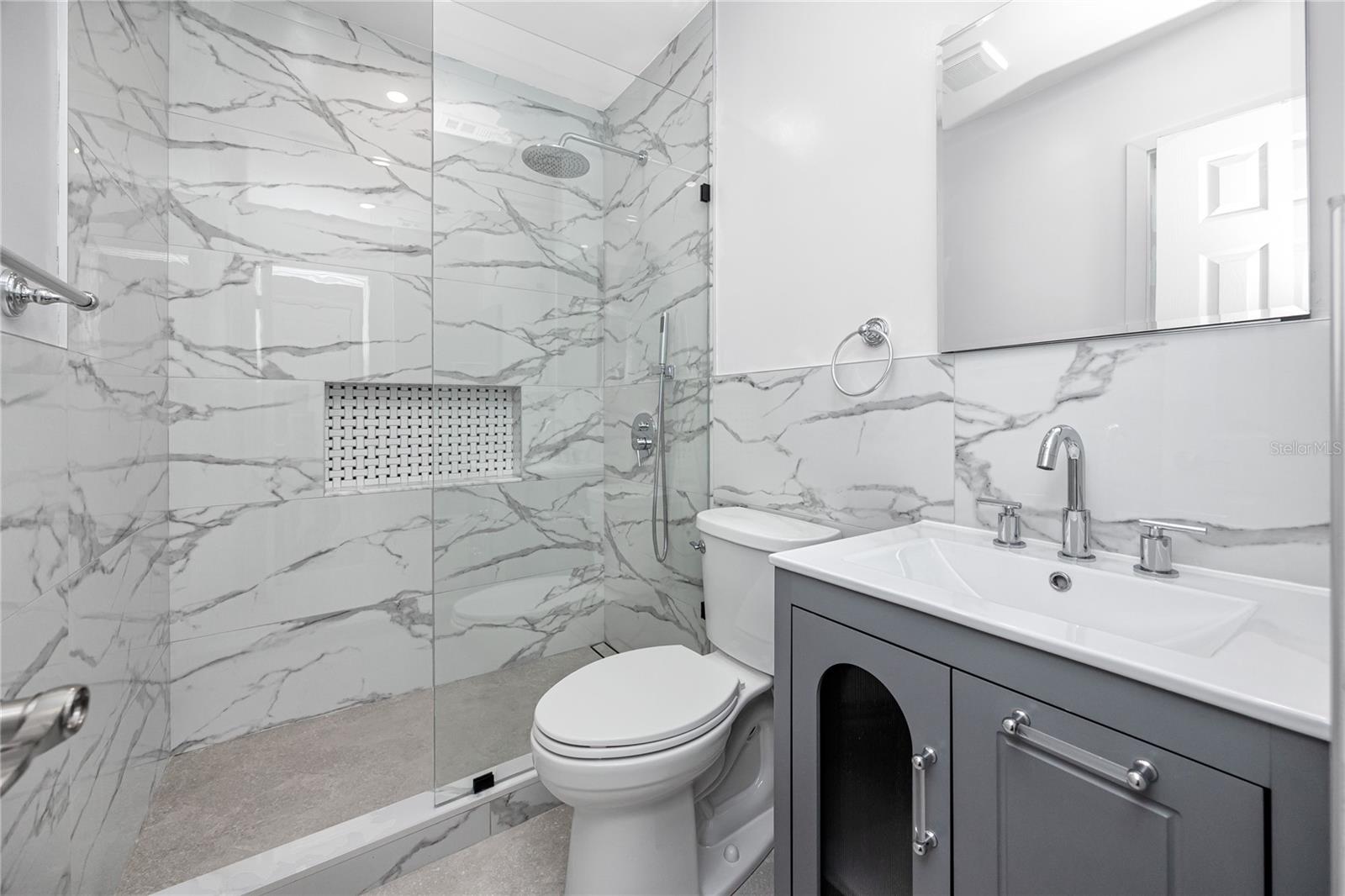 6542 GEM LN — photo 23