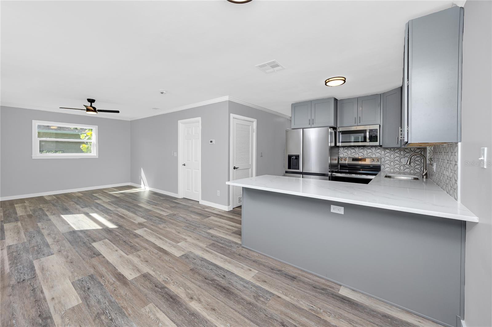 6542 GEM LN — photo 9