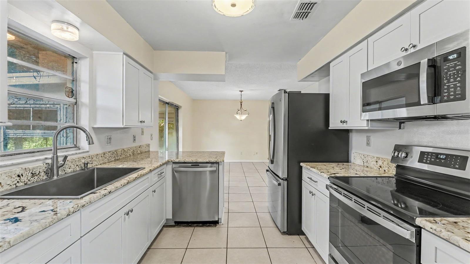 3108 ELDERWOOD PL — photo 2