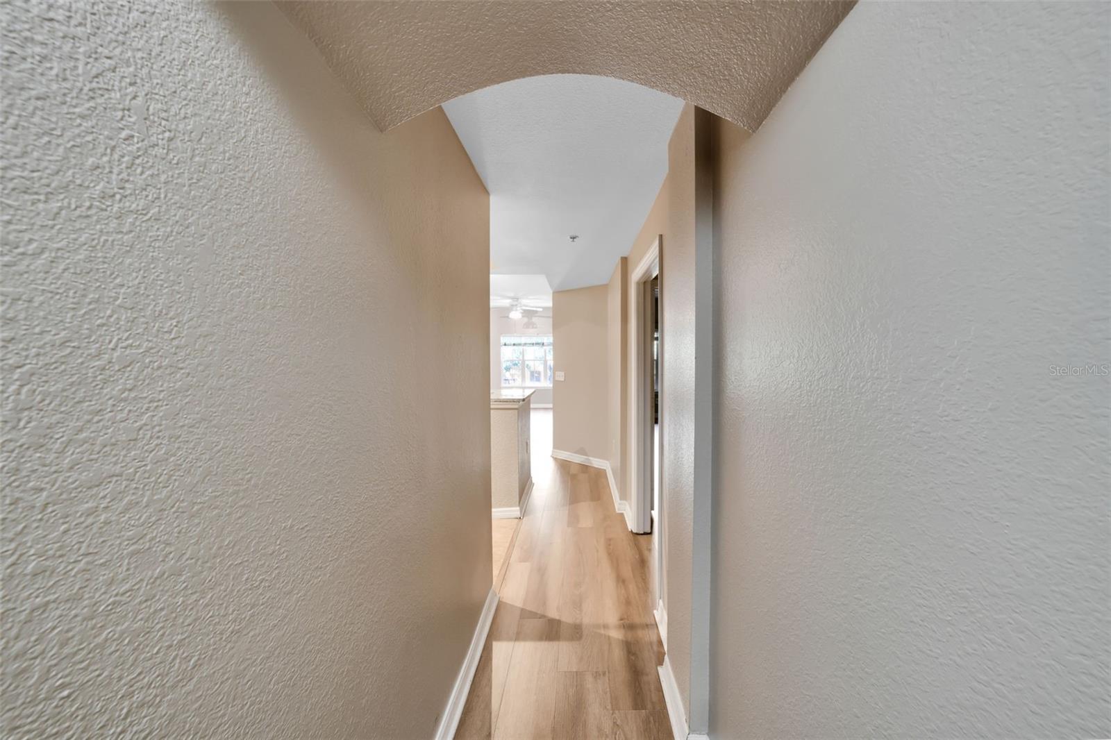 100 4TH AVE S #124 — photo 5