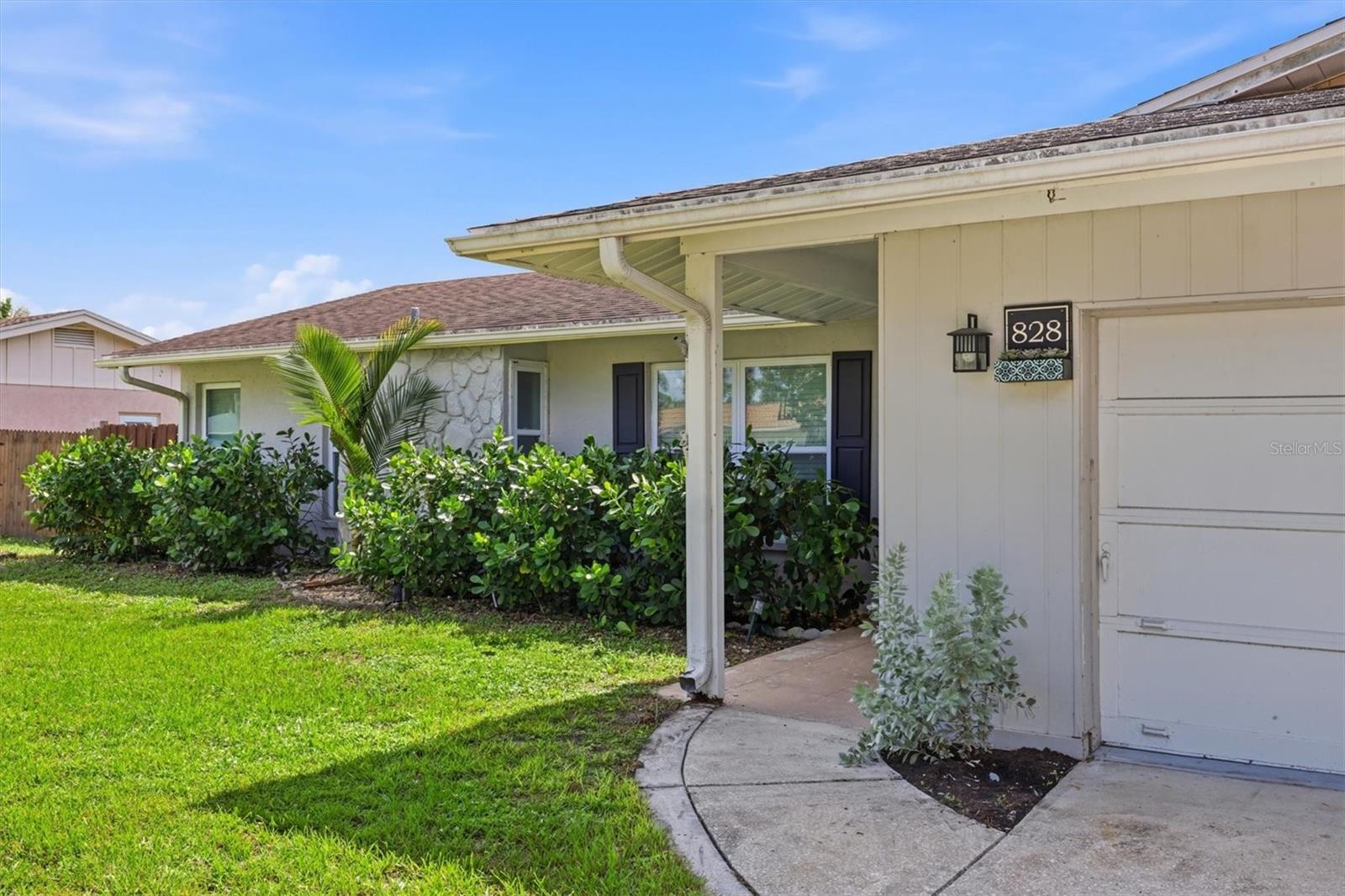 828 PONDEROSA PINE LN — photo 3