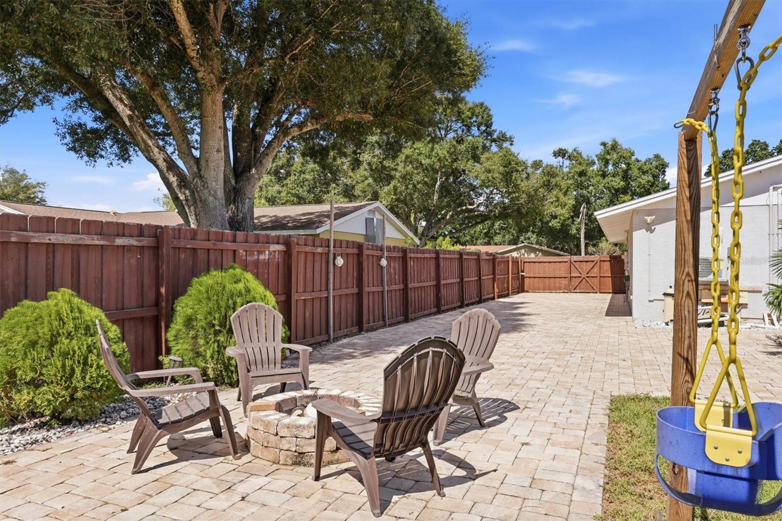 828 PONDEROSA PINE LN — photo 45