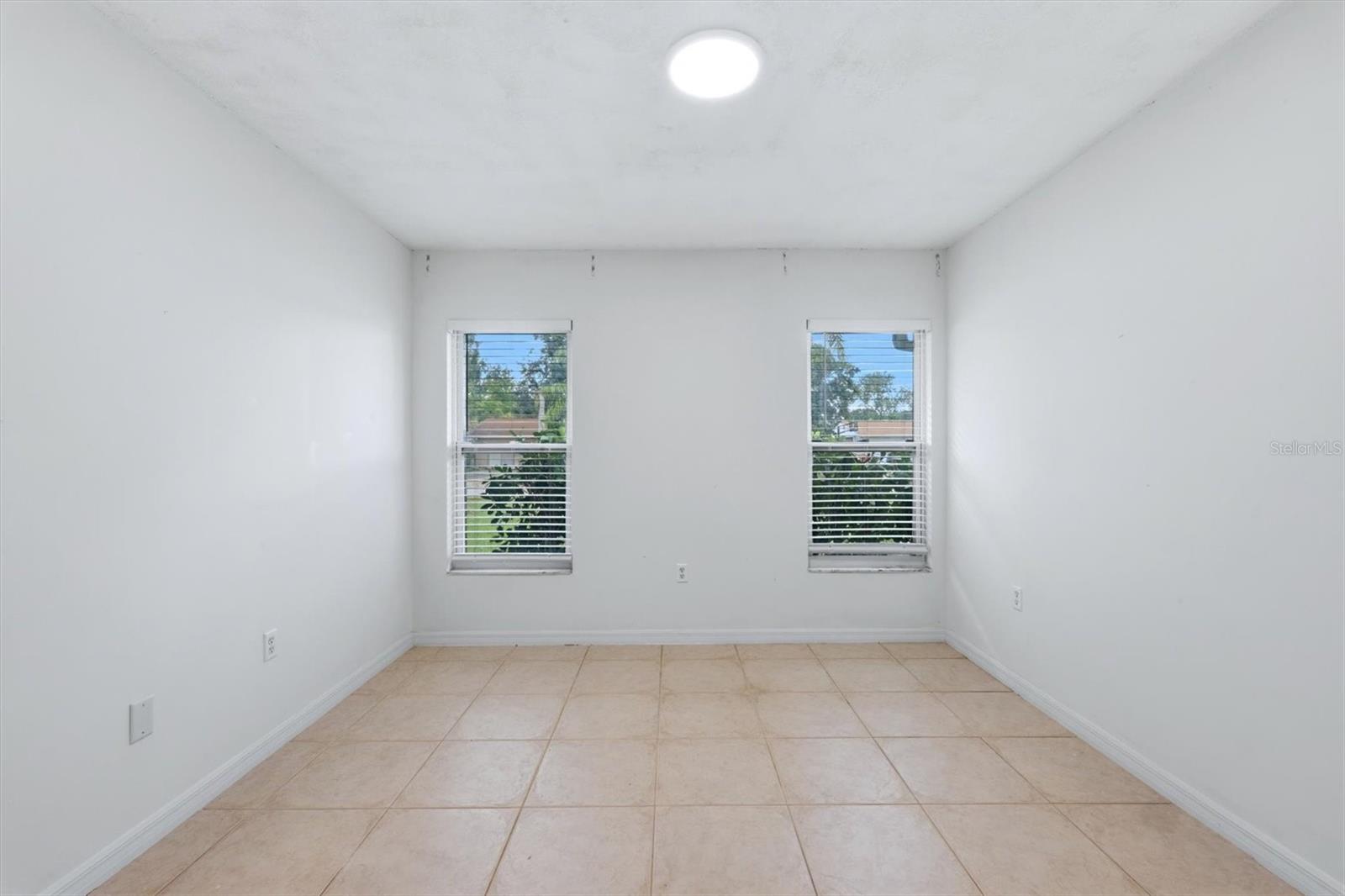 828 PONDEROSA PINE LN — photo 28