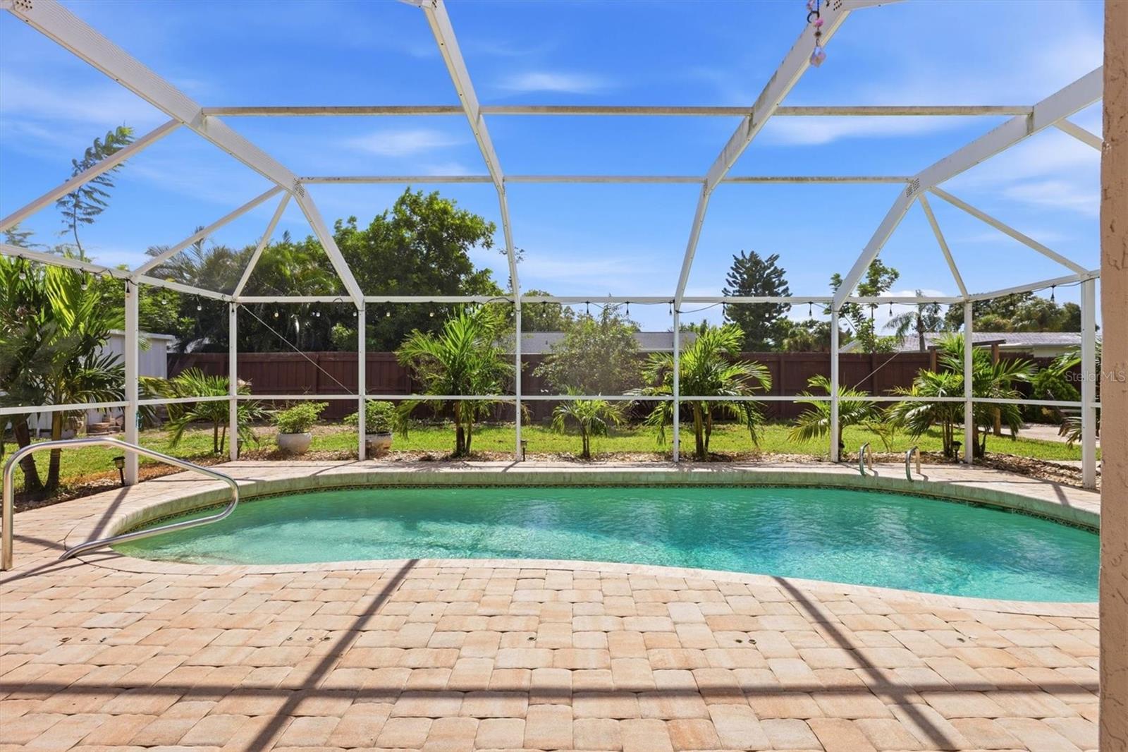 828 PONDEROSA PINE LN — photo 40