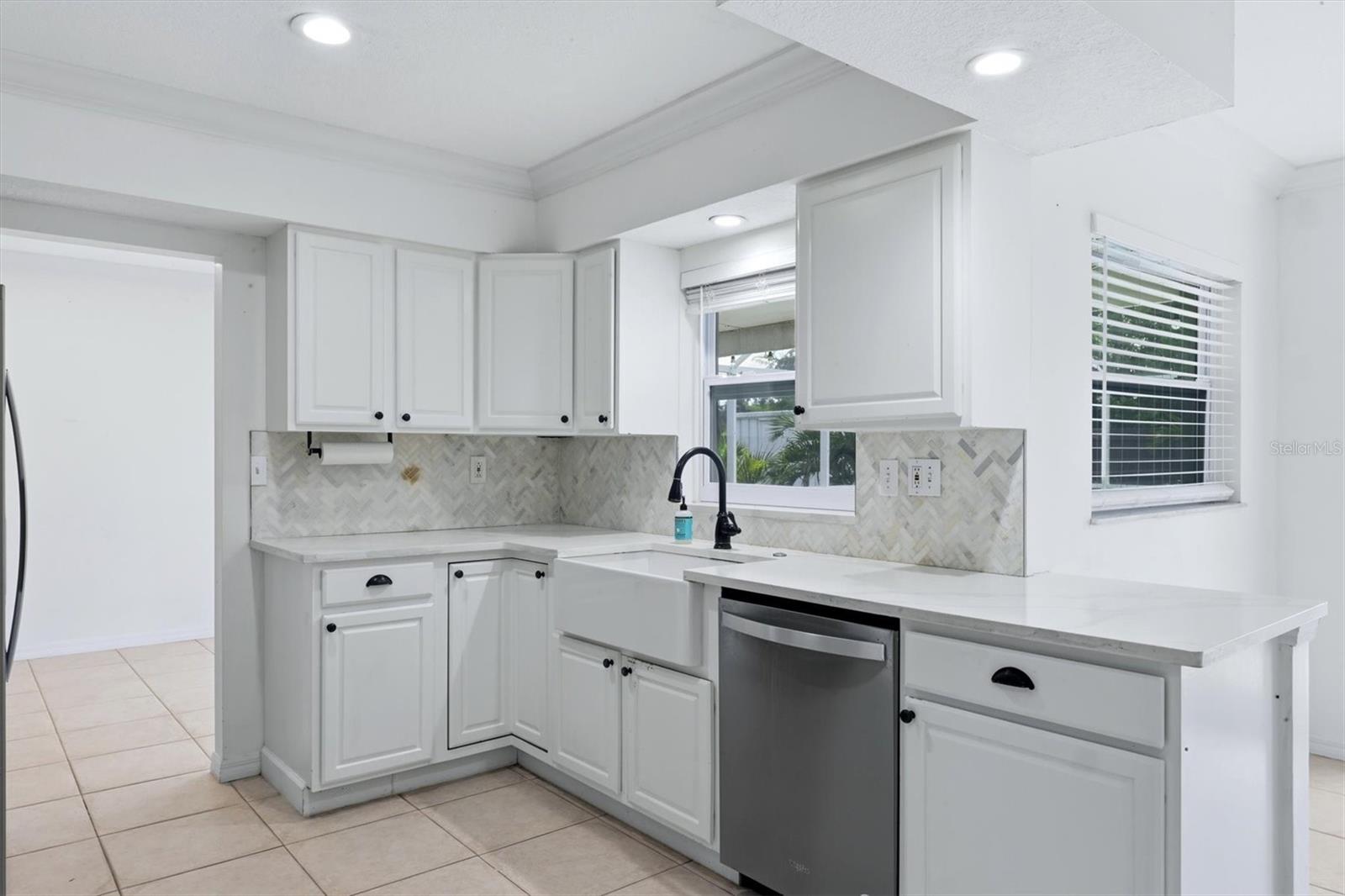 828 PONDEROSA PINE LN — photo 15