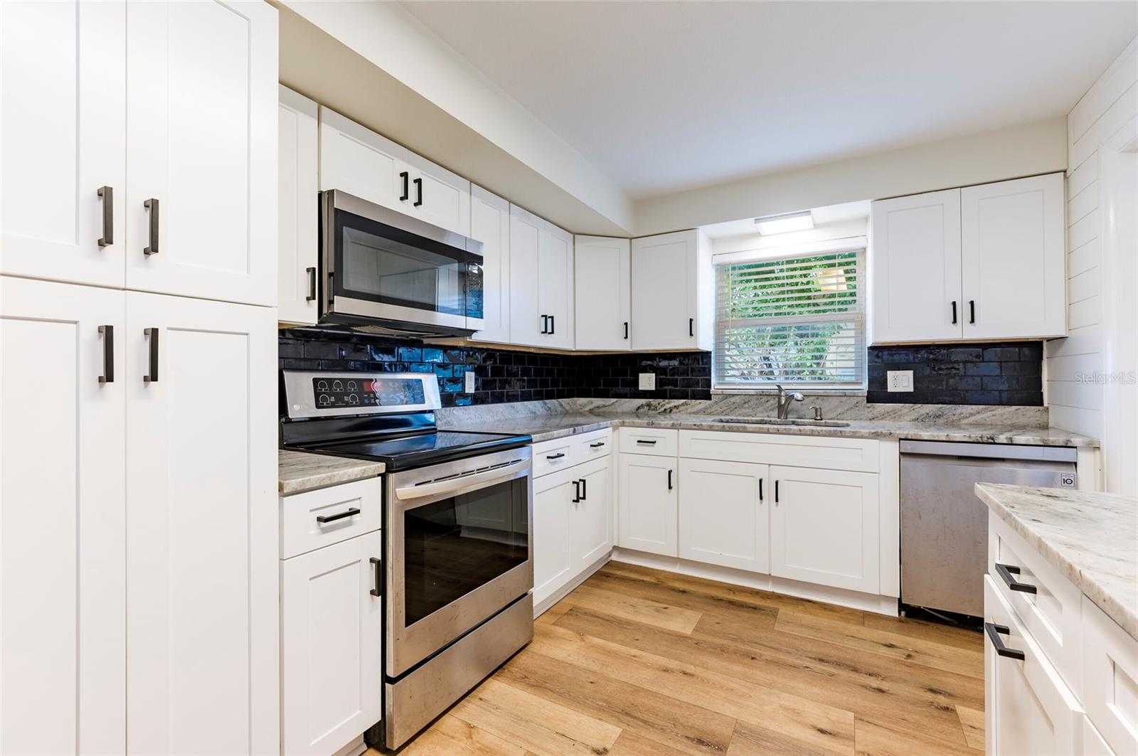 1749 SUNSET POINT RD — photo 17