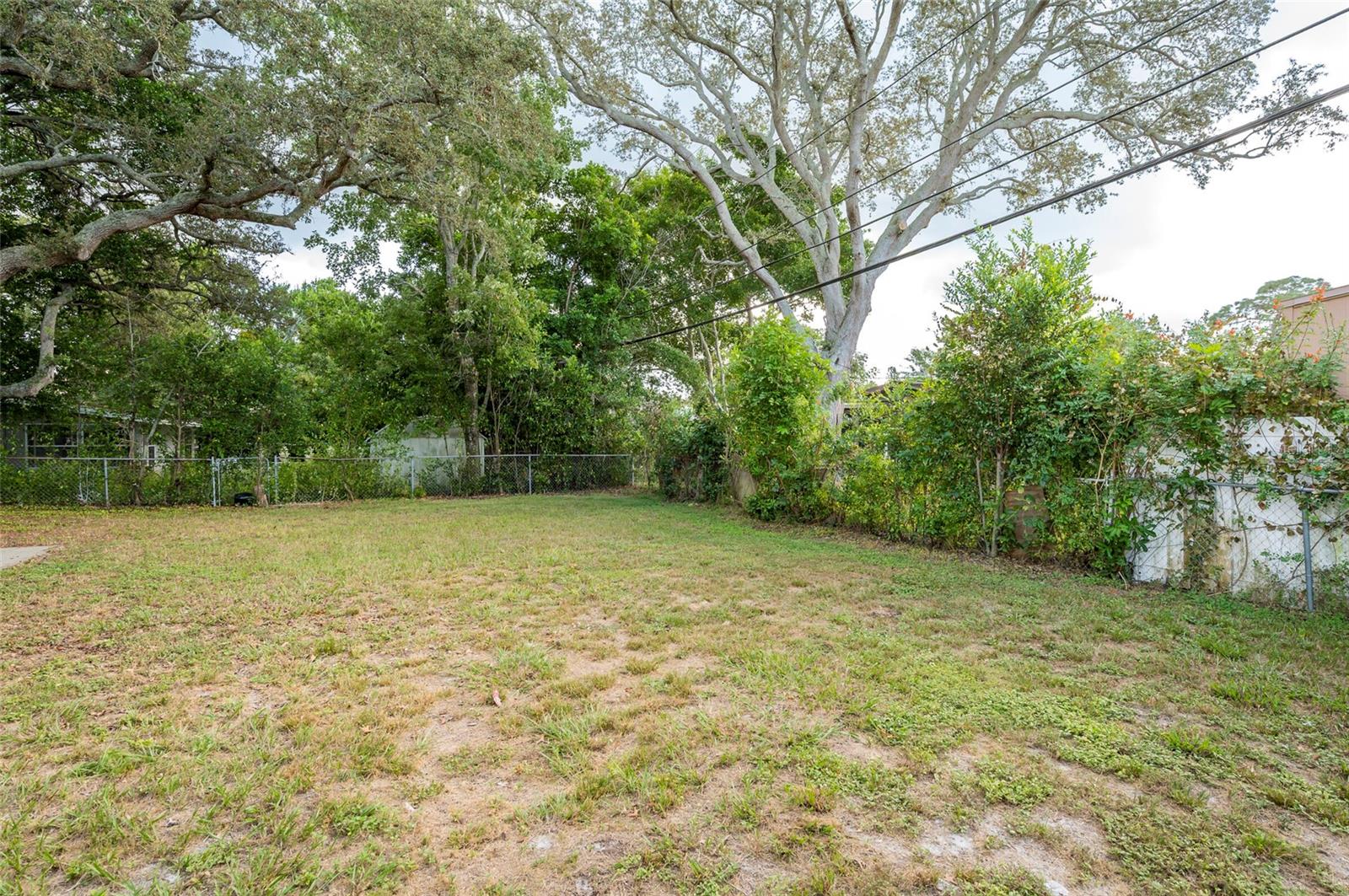 1749 SUNSET POINT RD — photo 32