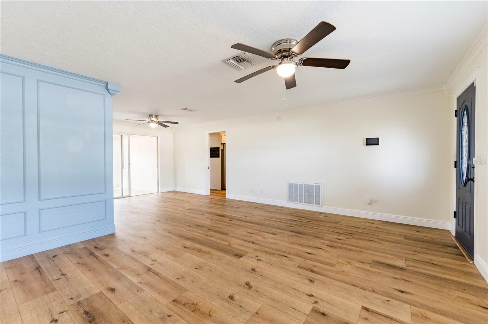 1749 SUNSET POINT RD — photo 8