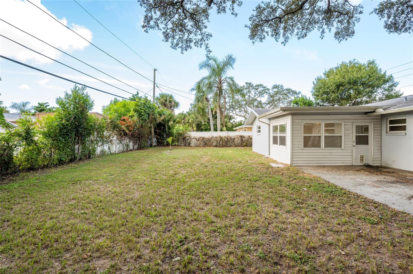 1749 SUNSET POINT RD — photo 31