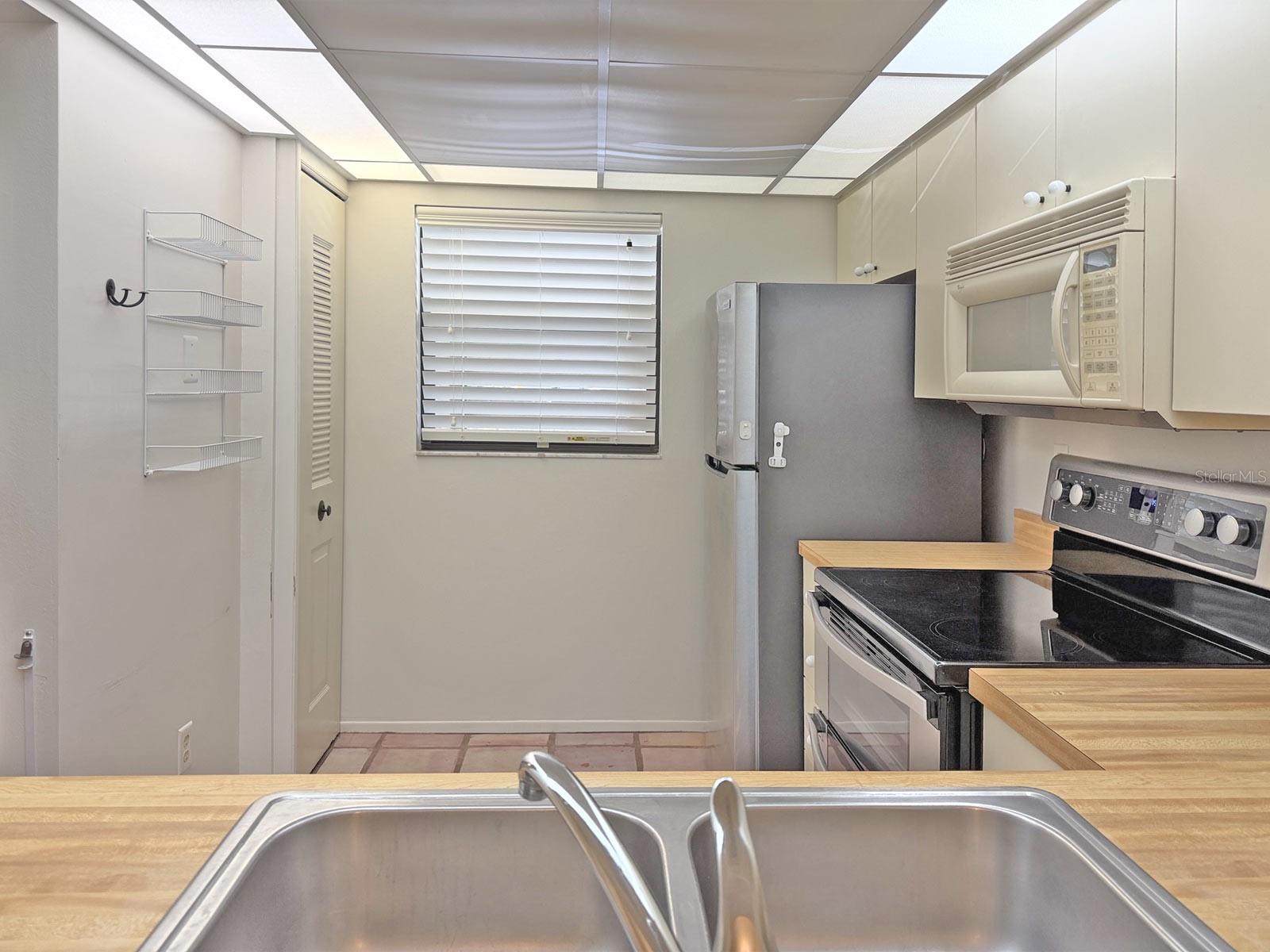 3034 EASTLAND BLVD #D202 — photo 7