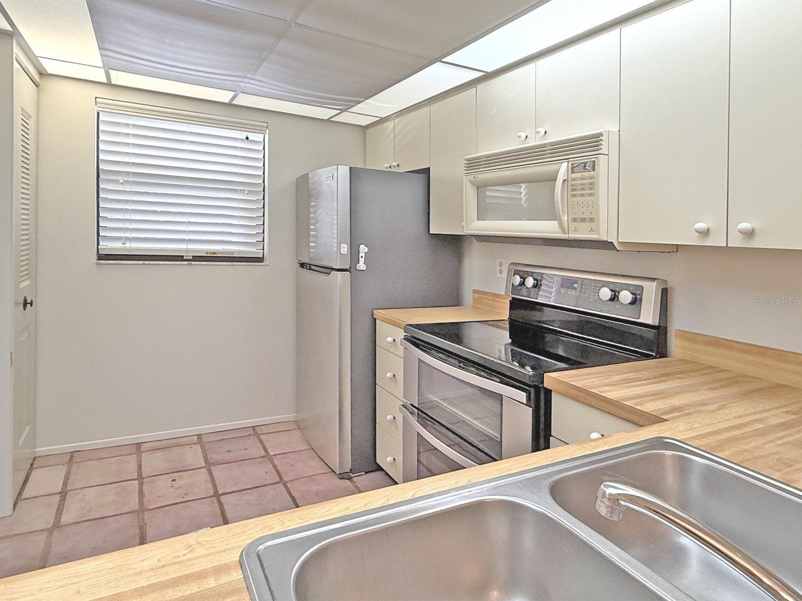 3034 EASTLAND BLVD #D202 — photo 6