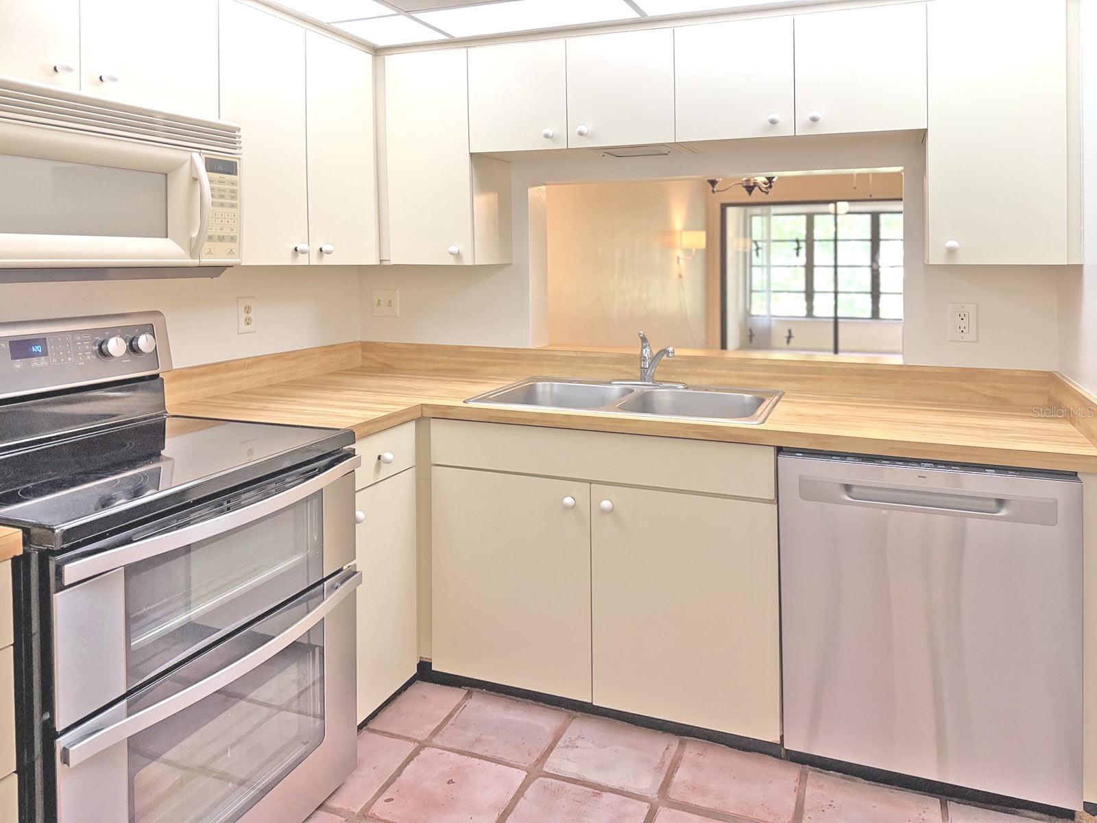 3034 EASTLAND BLVD #D202 — photo 5
