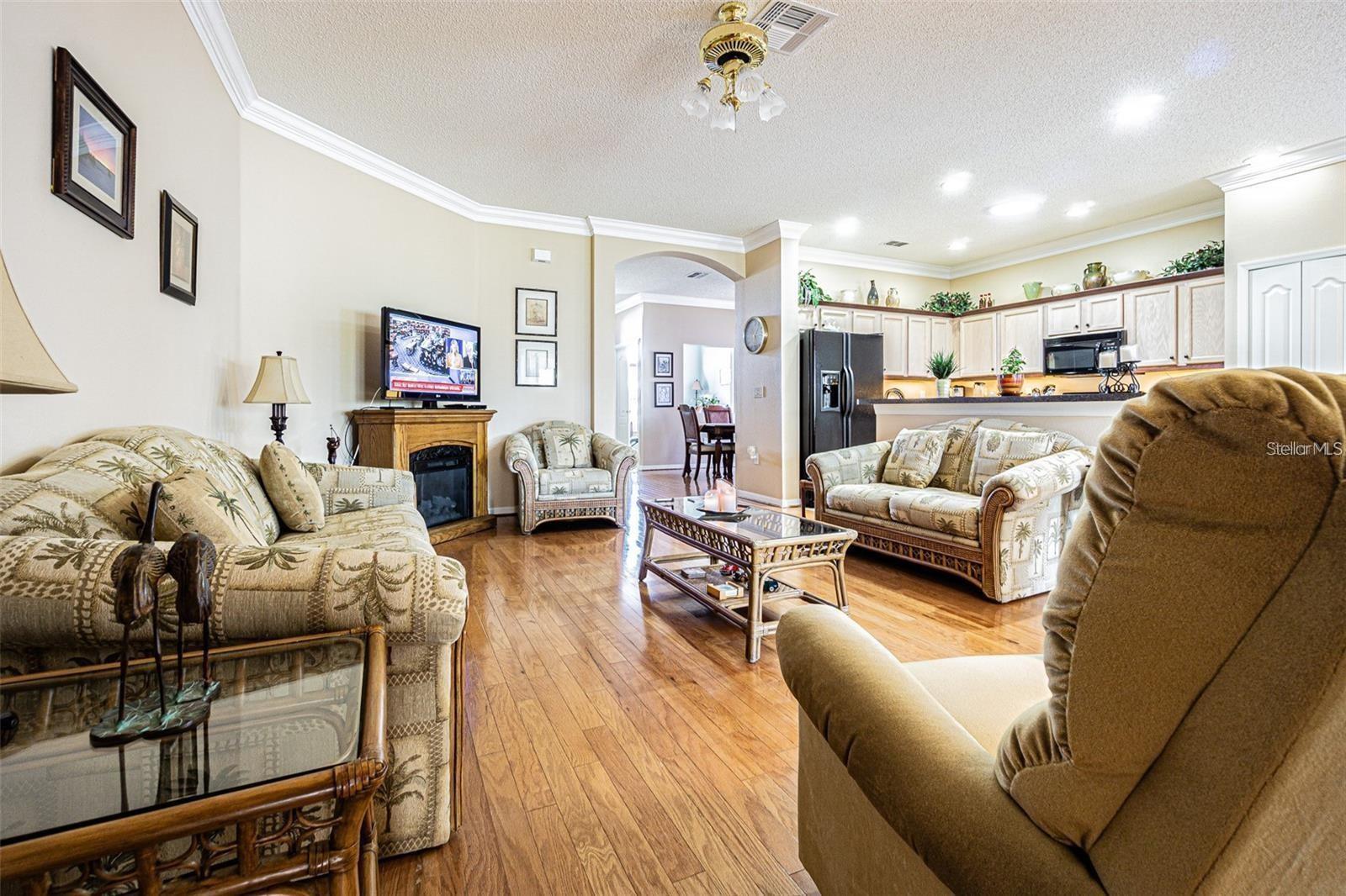 2514 SANDY HILL CT — photo 9