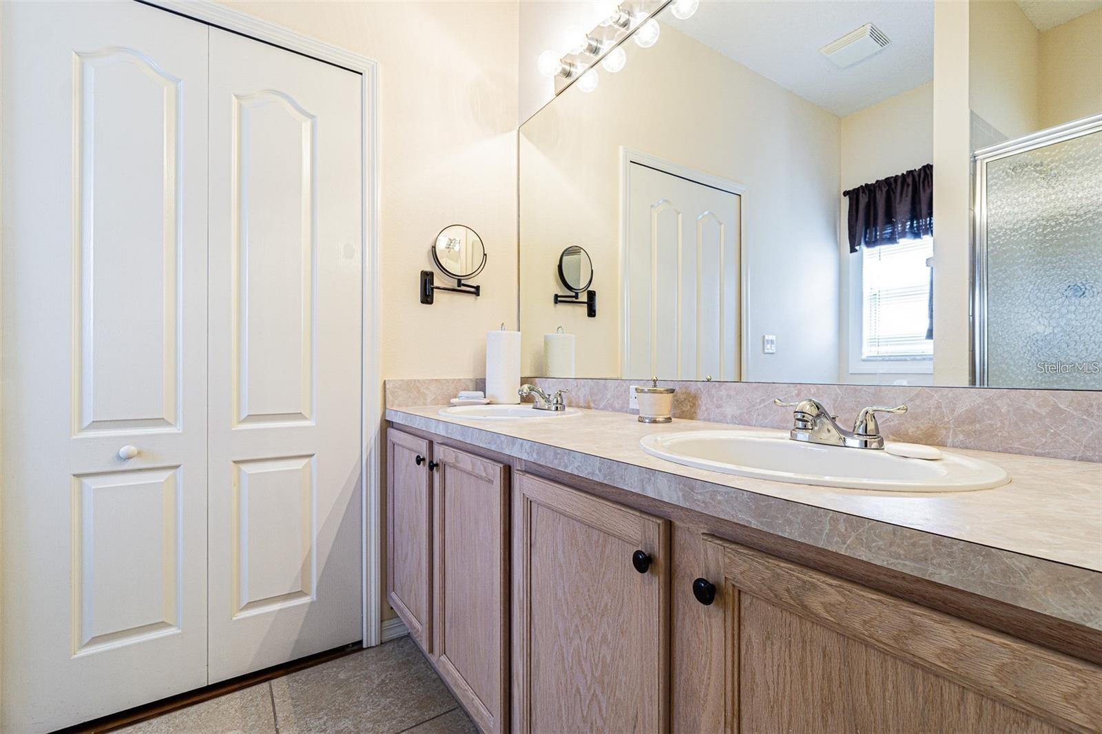 2514 SANDY HILL CT — photo 11
